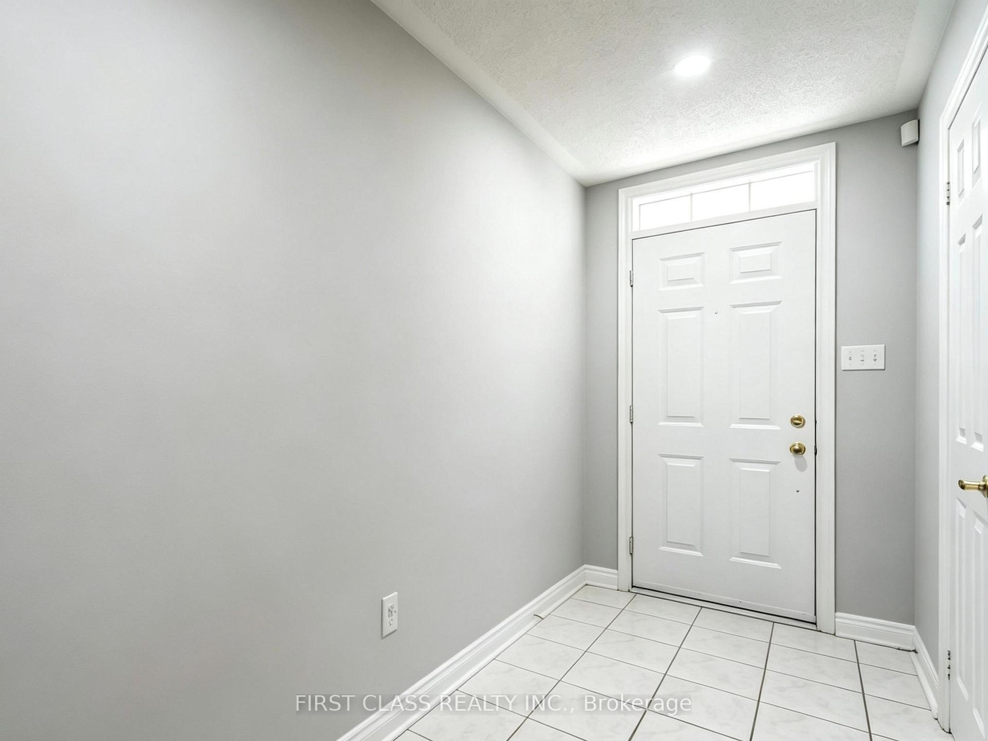 Photo 11 of 77 Sunway Square, Markham, Raymerville — HOMEH