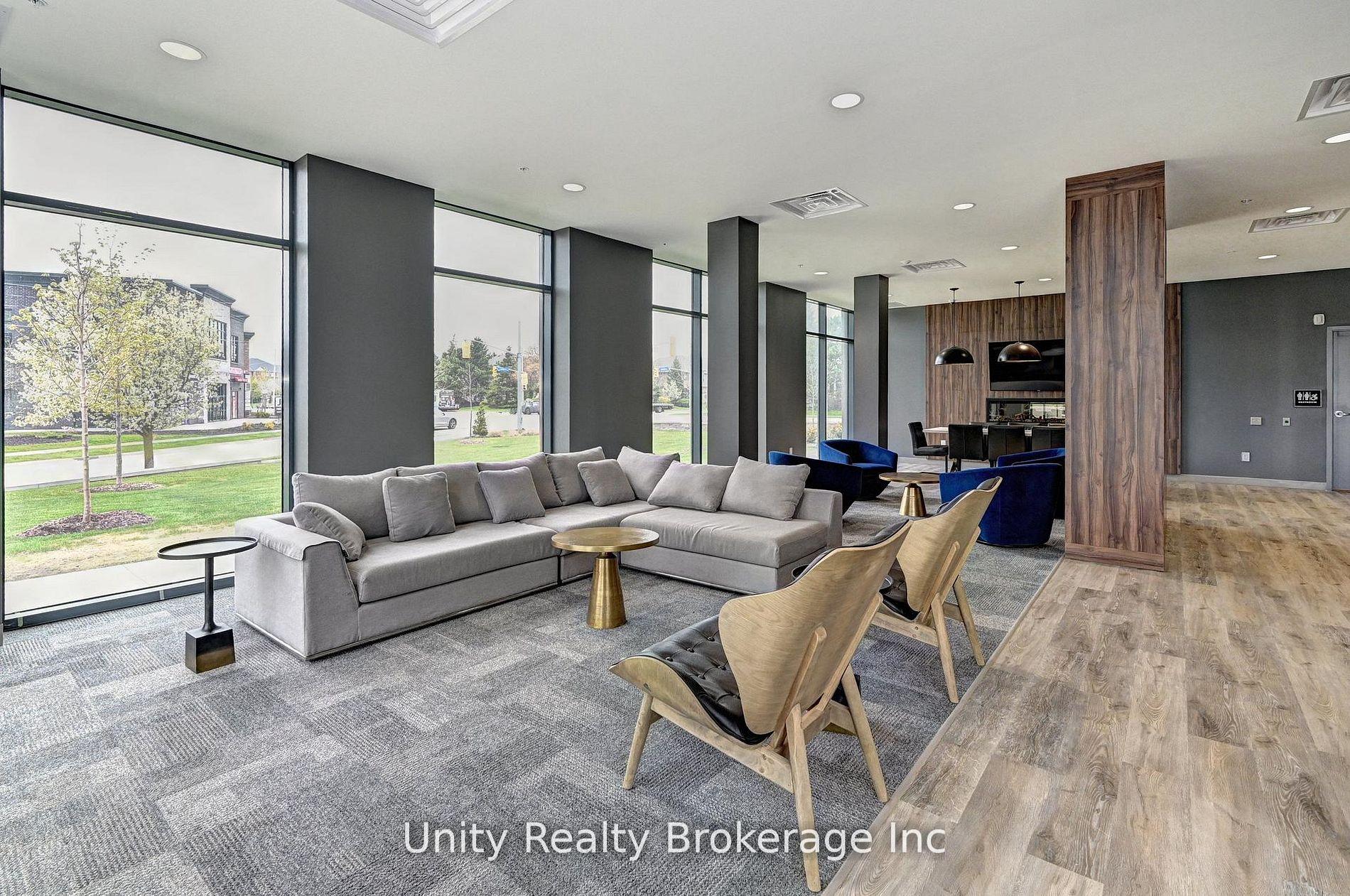 Photo 5 of 26 Lowes Street W, Guelph, Clairfields/Hanlon Business Park — HOMEH