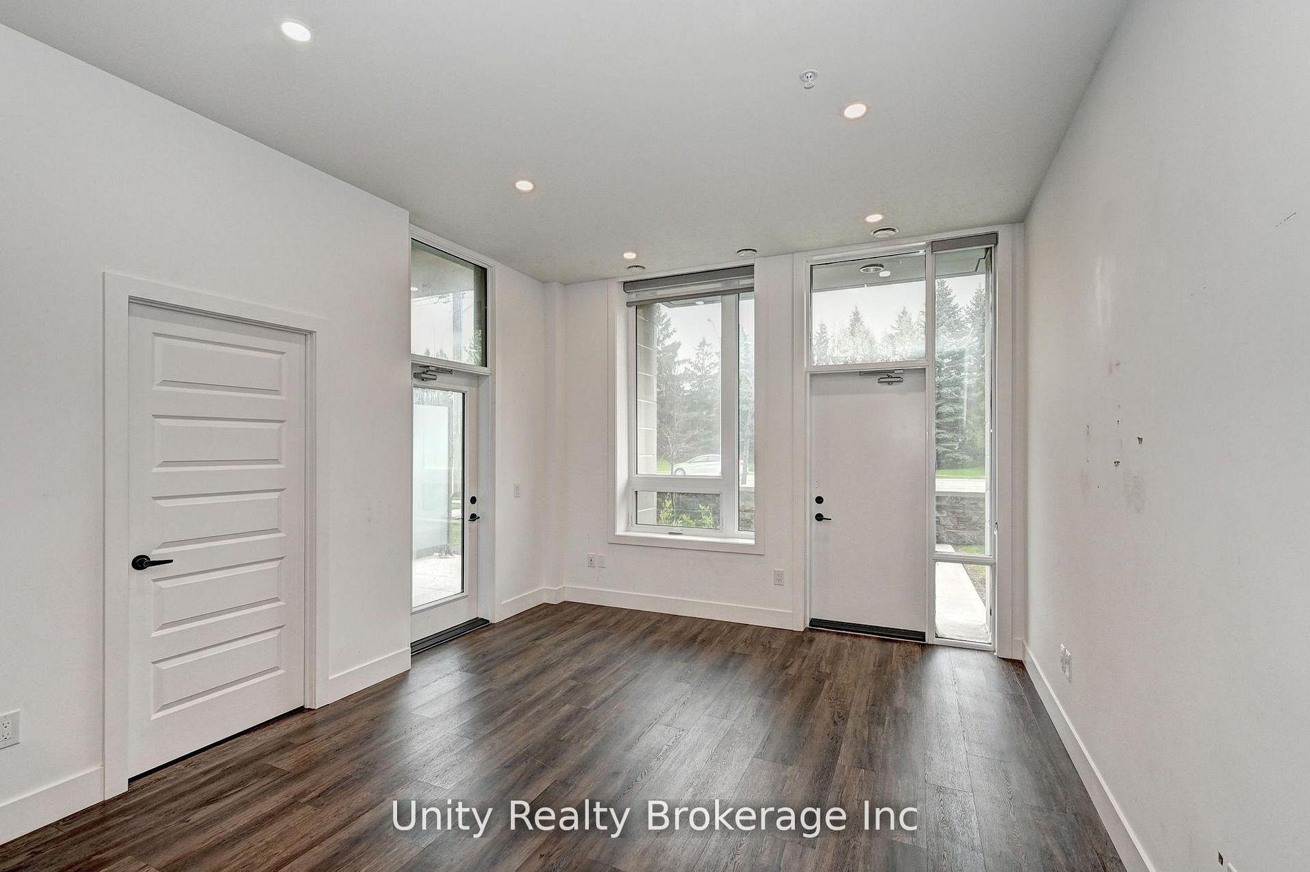 Photo 9 of 26 Lowes Street W, Guelph, Clairfields/Hanlon Business Park — HOMEH