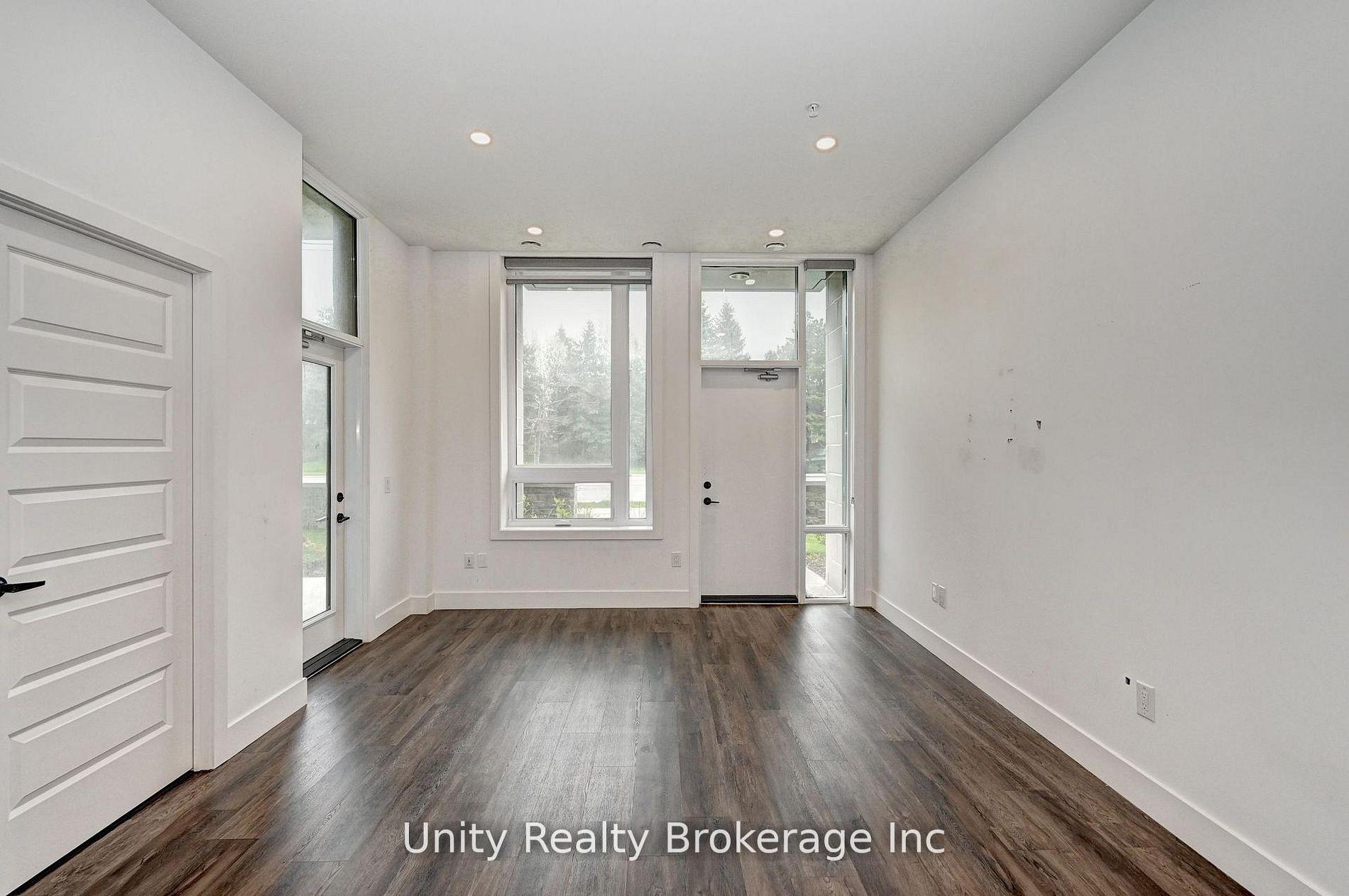Photo 8 of 26 Lowes Street W, Guelph, Clairfields/Hanlon Business Park — HOMEH