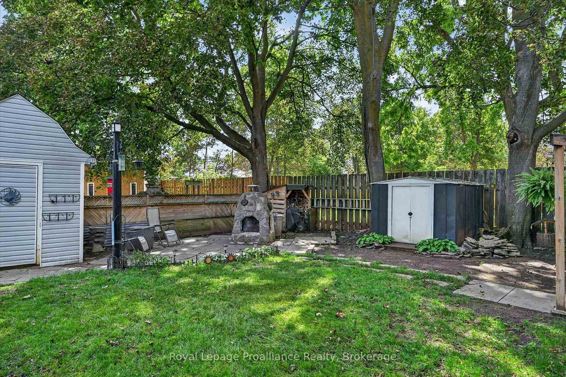 Photo 28 of 837 Sherburne Street, Peterborough, Otonabee Ward 1 — HOMEH