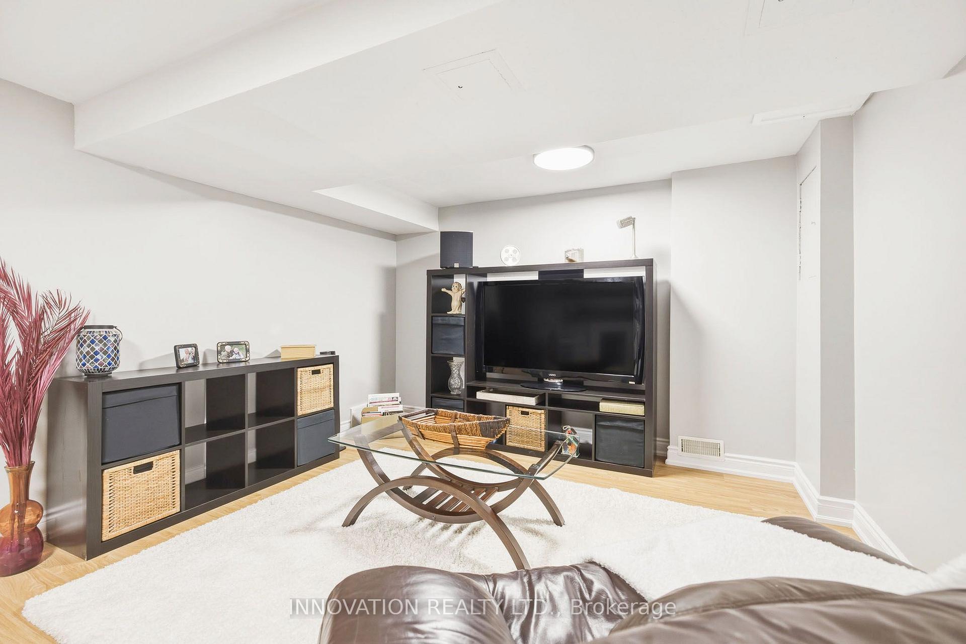 Photo 23 of Unit C, 18 Benlea Drive, Ottawa, Tanglewood — HOMEH