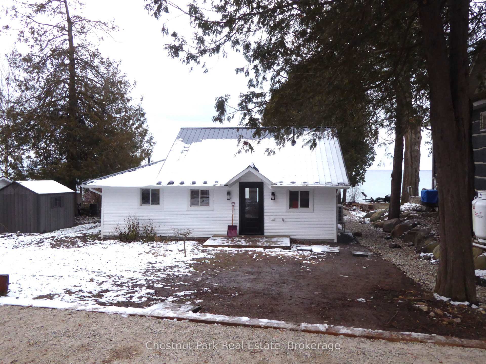 Photo of 121 Kiowana Beach Road