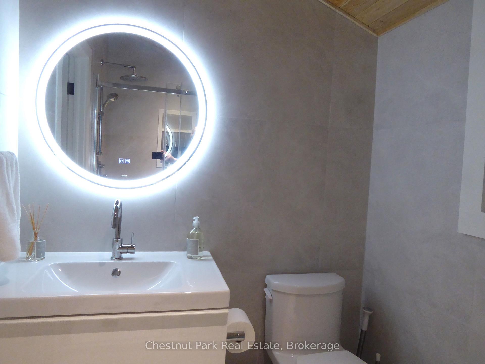 Photo 21 of 121 Kiowana Beach Road, Meaford — HOMEH
