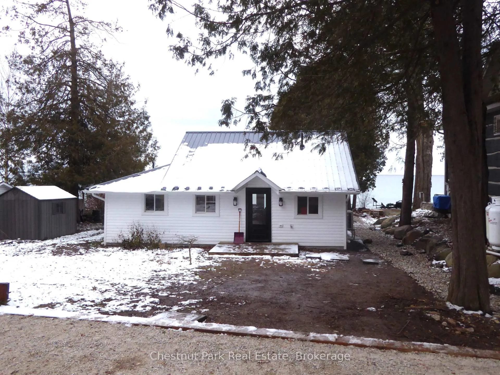 Photo 30 of 121 Kiowana Beach Road, Meaford — HOMEH