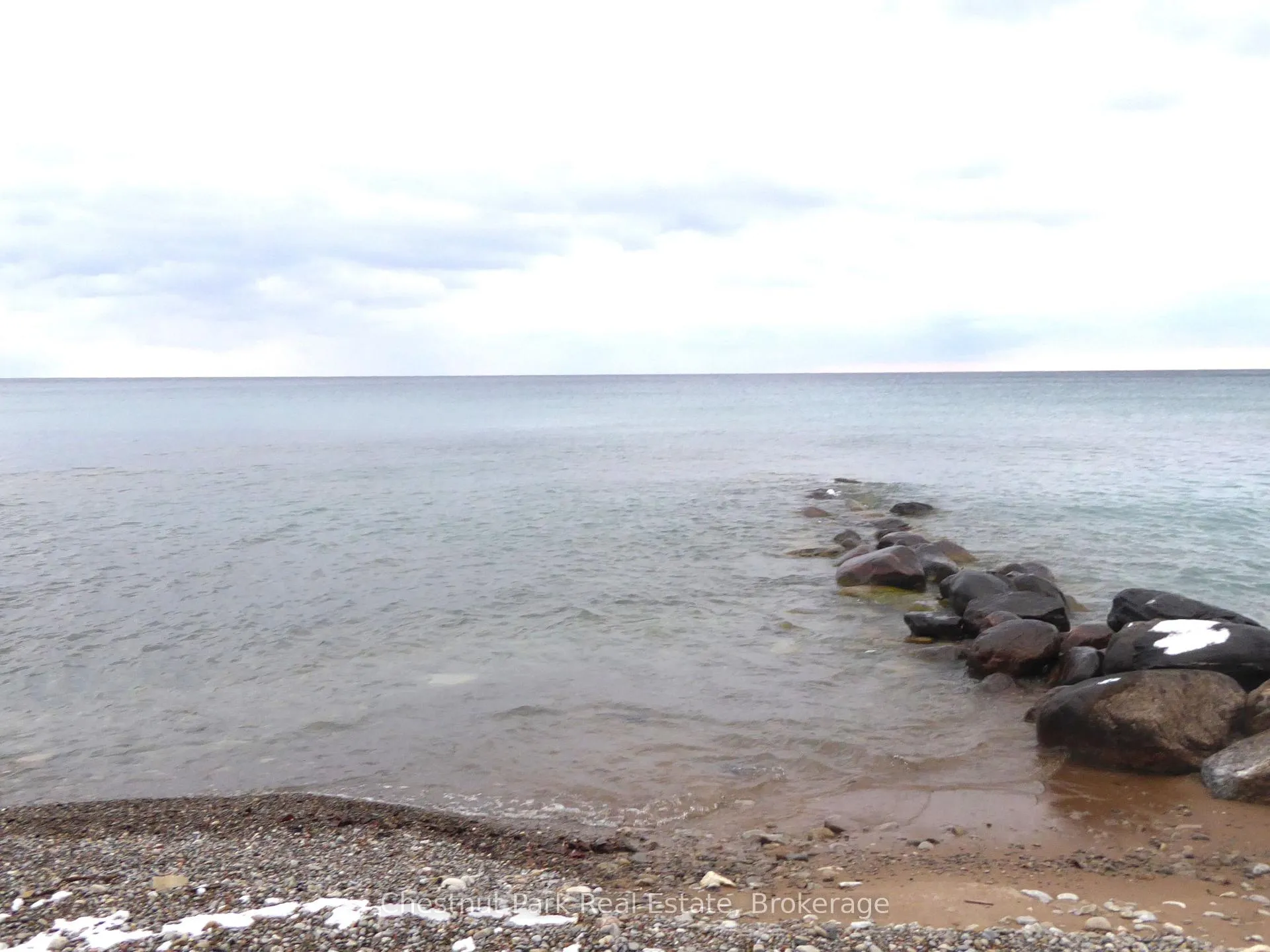 Photo 33 of 121 Kiowana Beach Road, Meaford — HOMEH