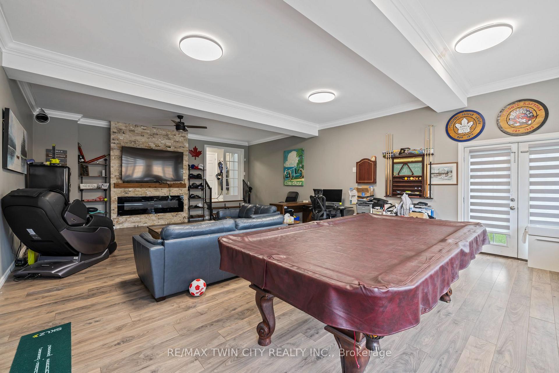 Photo 9 of 169 Mount Pleasant Street, Brantford, Empire South — HOMEH