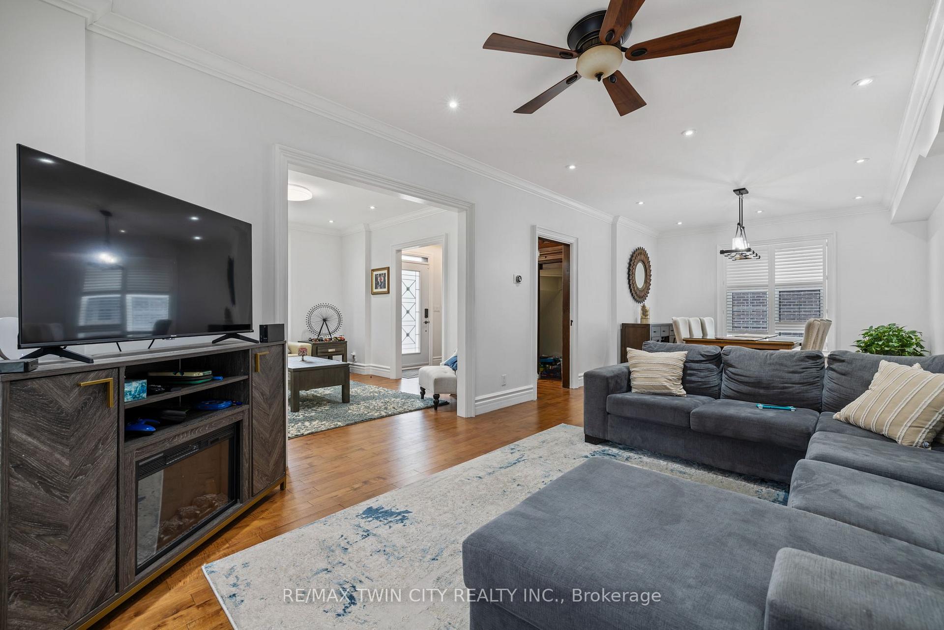 Photo 17 of 169 Mount Pleasant Street, Brantford, Empire South — HOMEH