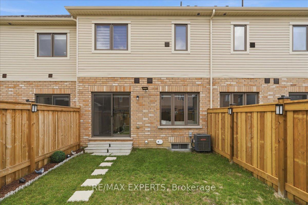 Photo 36 of 68 Lorne Thomas Place, New Tecumseth, Alliston — HOMEH