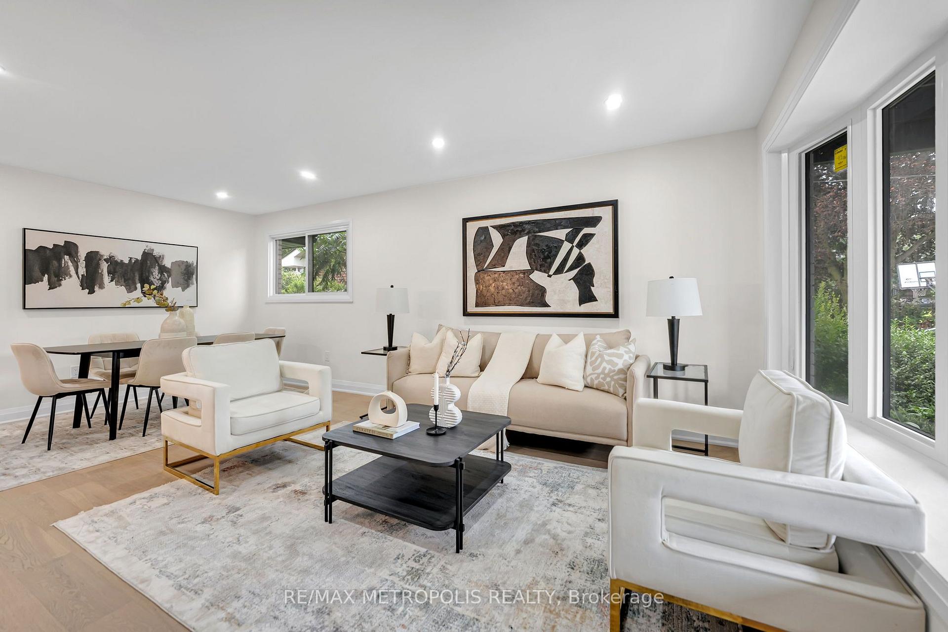 Photo 9 of 205 Clemence Avenue, Whitby, Downtown Whitby — HOMEH