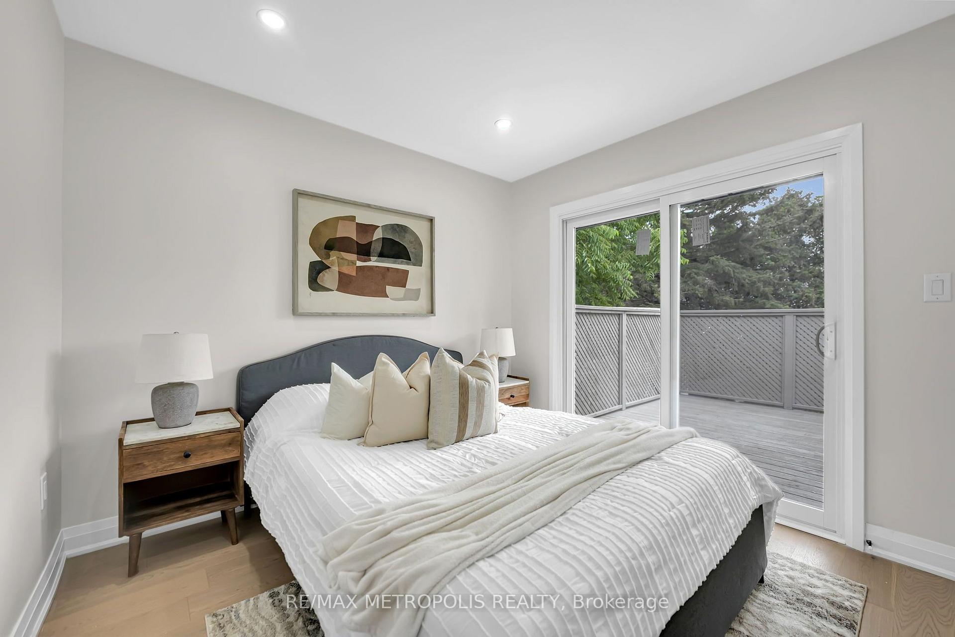 Photo 22 of 205 Clemence Avenue, Whitby, Downtown Whitby — HOMEH