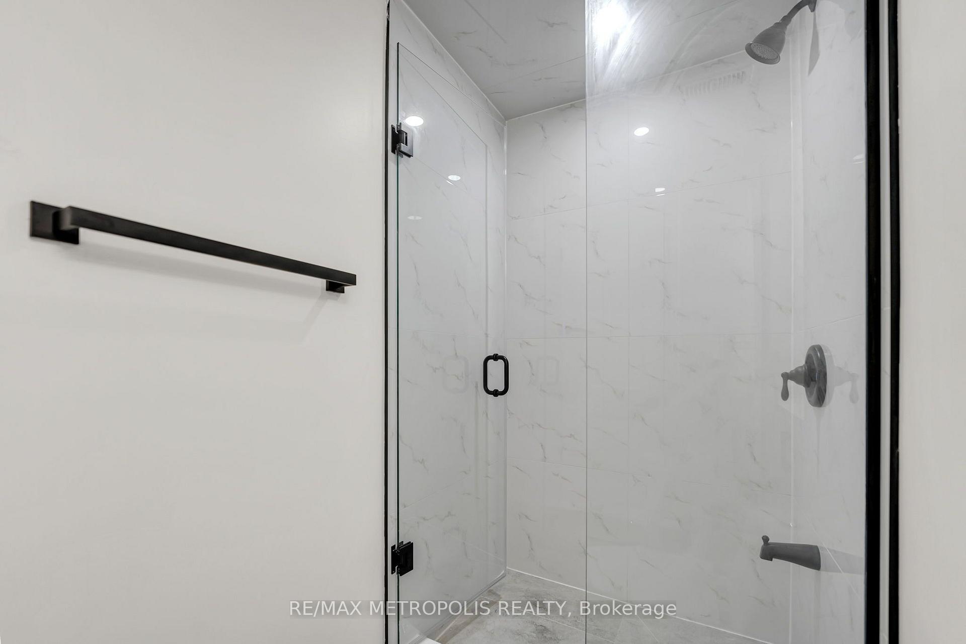 Photo 27 of 205 Clemence Avenue, Whitby, Downtown Whitby — HOMEH