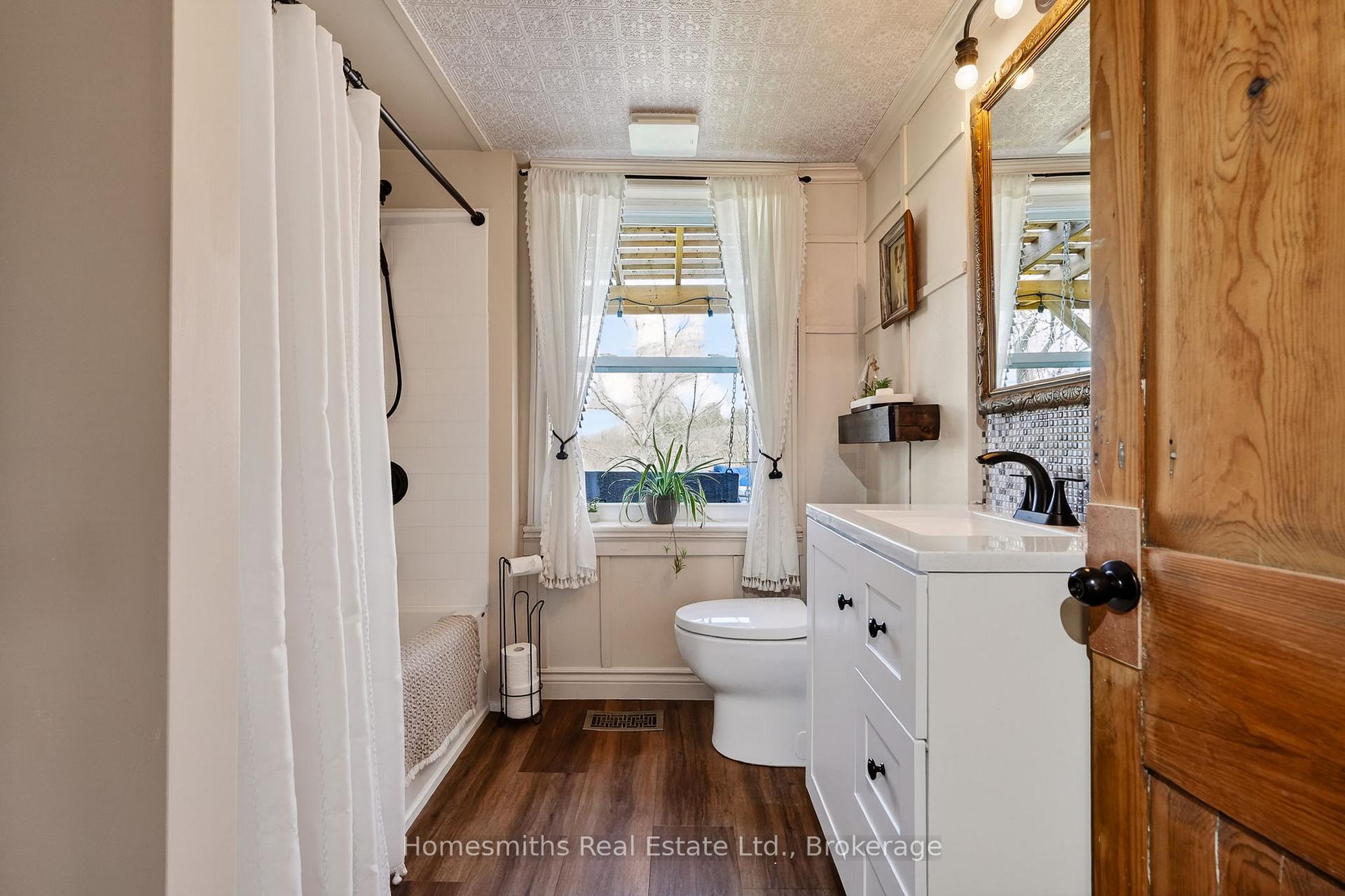 Photo 15 of 1002 Ontario Street, Cobourg — HOMEH