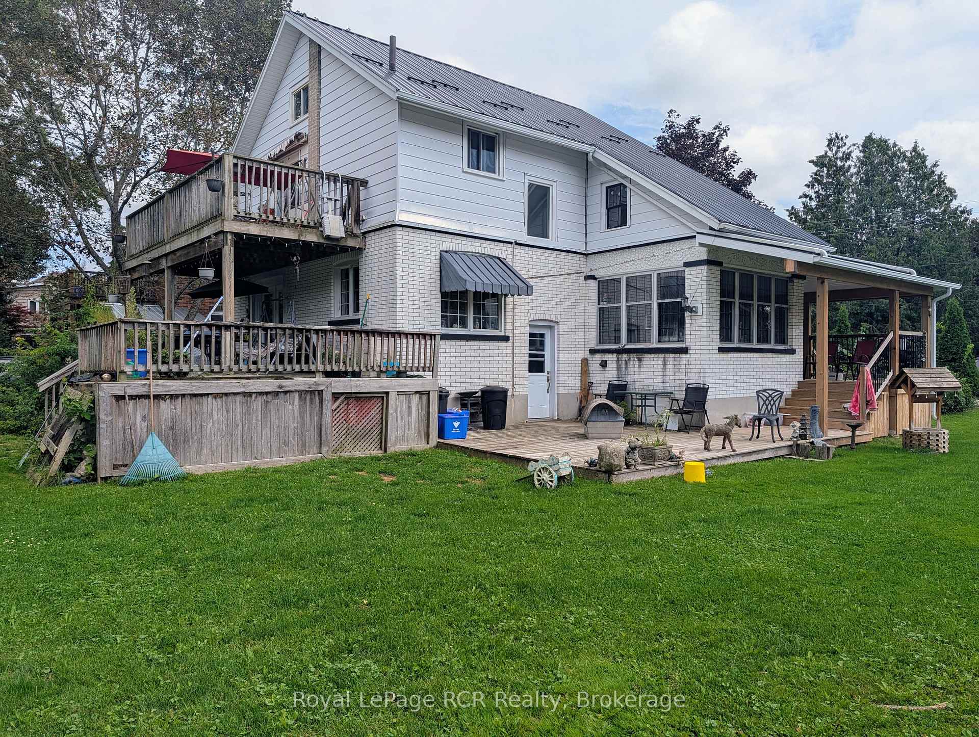 Photo 3 of 376 George Street E, West Grey — HOMEH