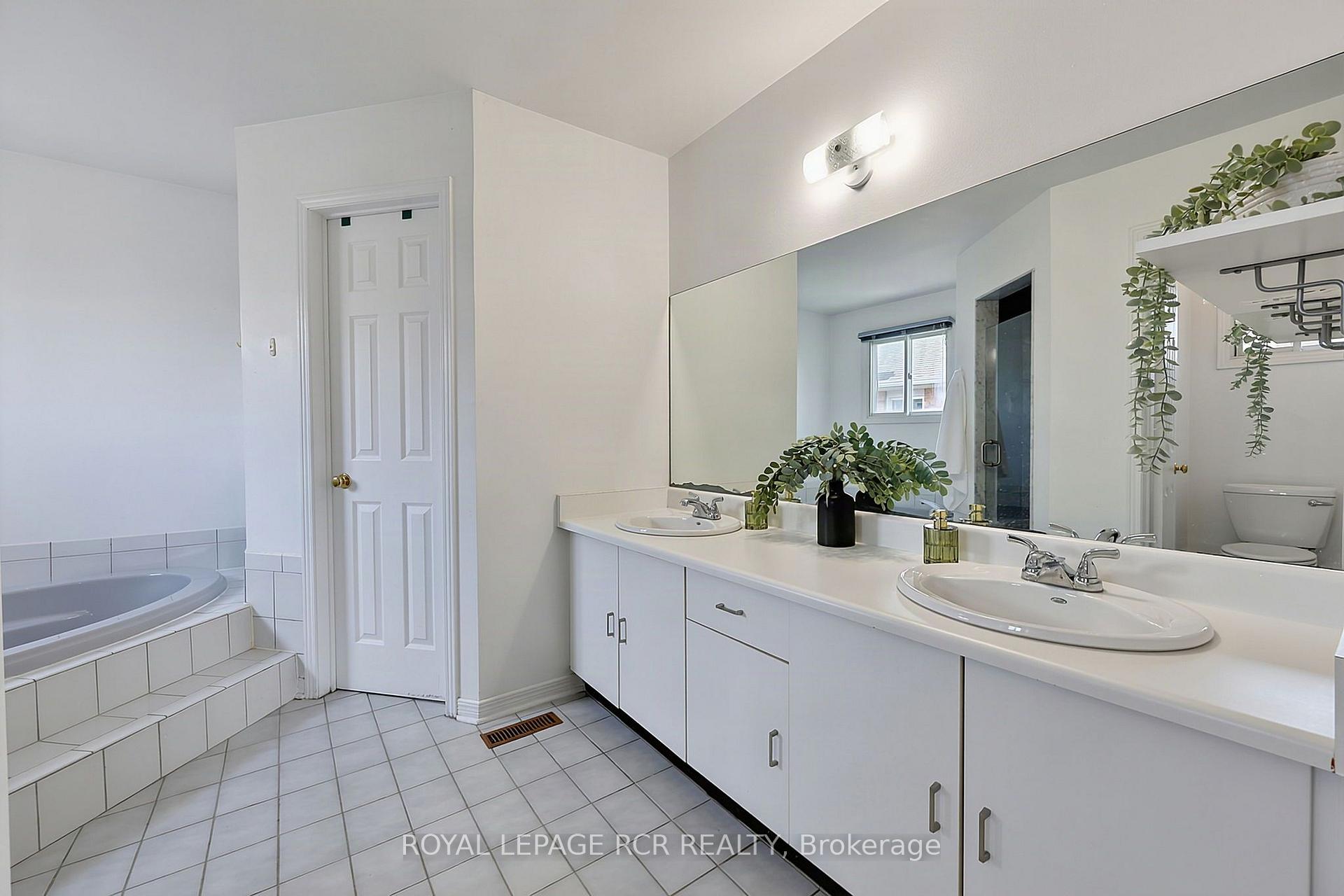 Photo 22 of 18 Mccabe Crescent, Caledon, Bolton North — HOMEH