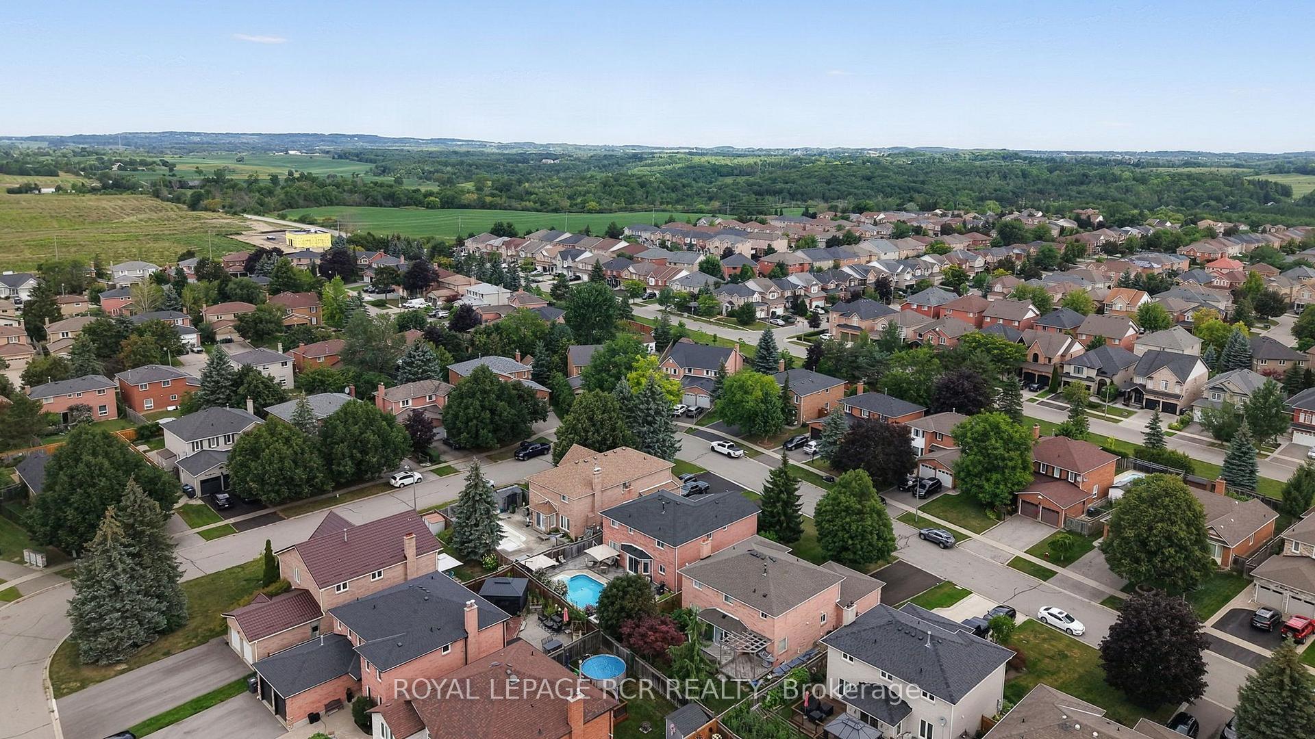 Photo 38 of 18 Mccabe Crescent, Caledon, Bolton North — HOMEH