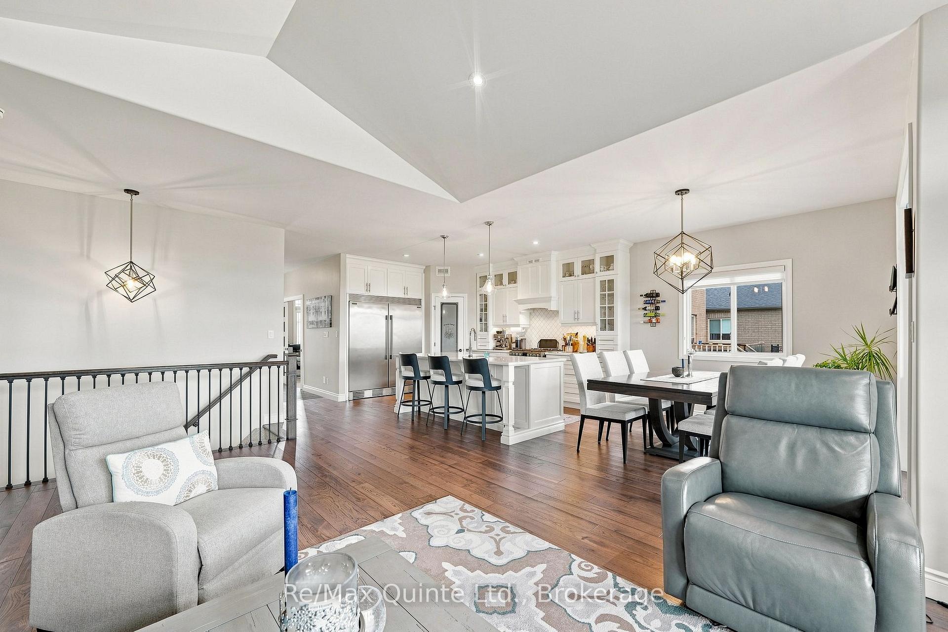 Photo 21 of 40 Farmington Crescent, Belleville, Belleville Ward — HOMEH