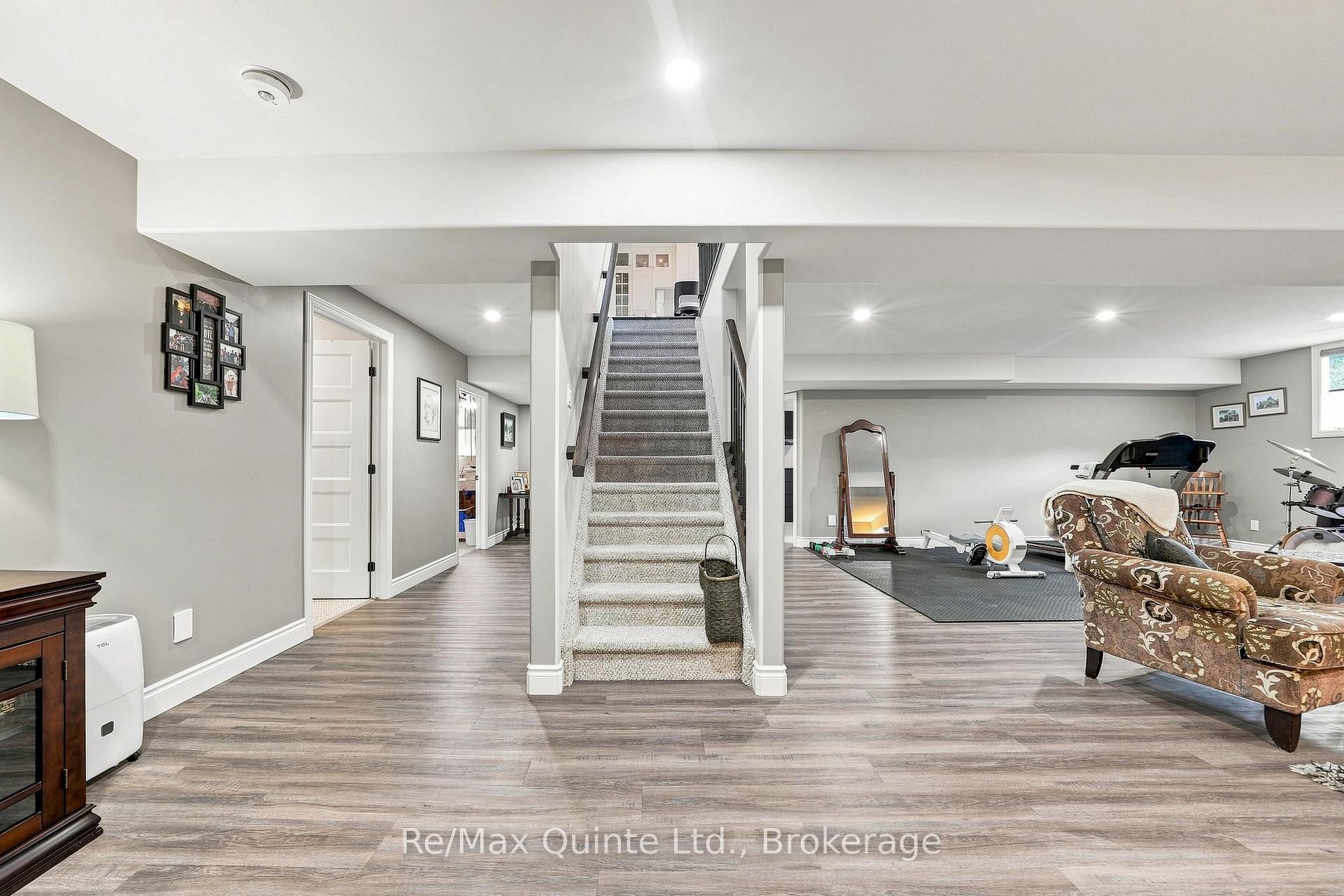 Photo 31 of 40 Farmington Crescent, Belleville, Belleville Ward — HOMEH