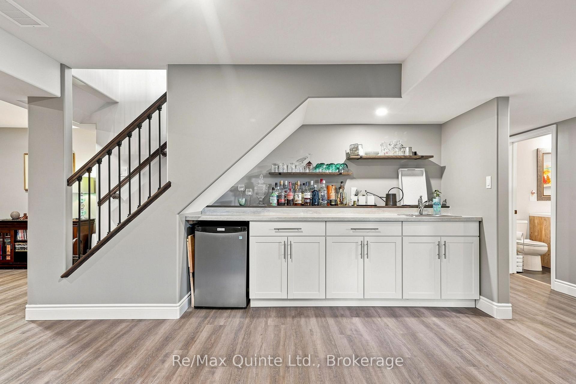 Photo 32 of 40 Farmington Crescent, Belleville, Belleville Ward — HOMEH
