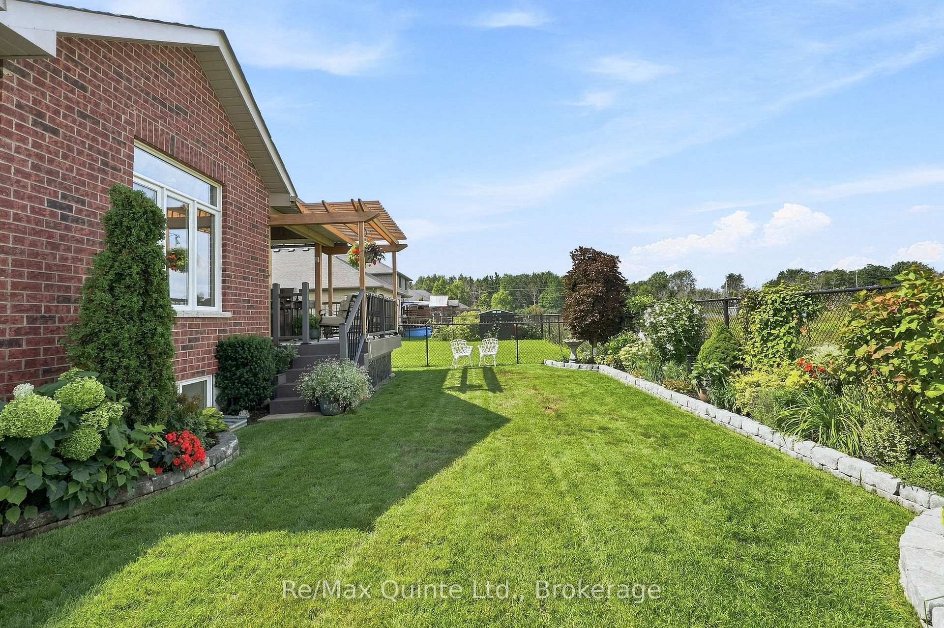 Photo 42 of 40 Farmington Crescent, Belleville, Belleville Ward — HOMEH