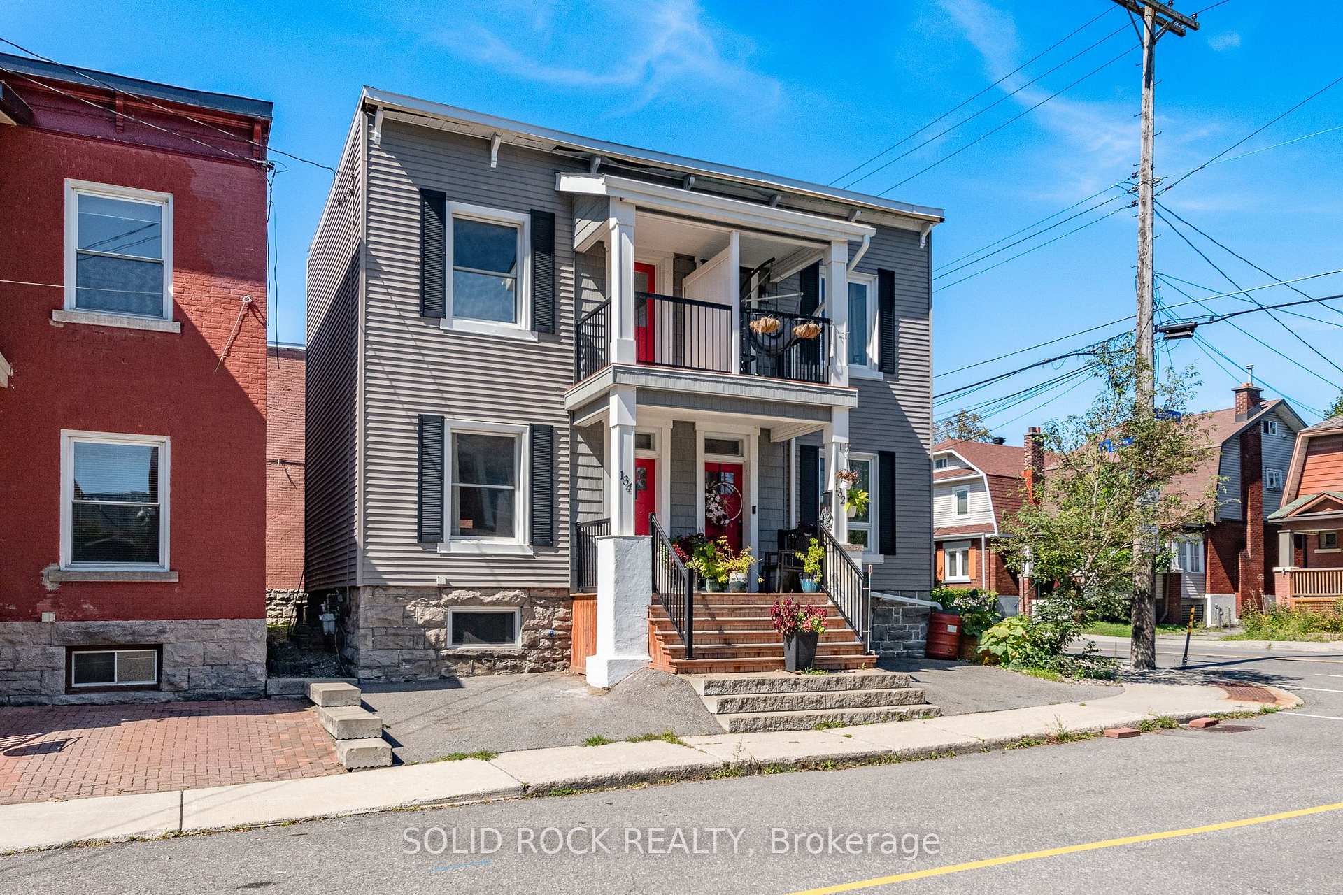 Photo of 134 Concord Street S