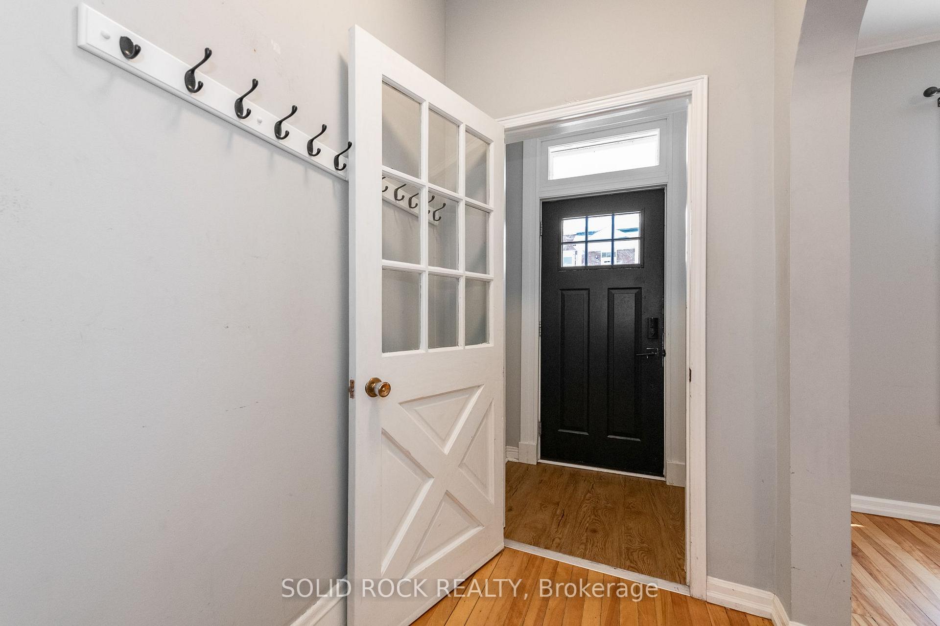 Photo 5 of 134 Concord Street S, Ottawa, Ottawa East — HOMEH