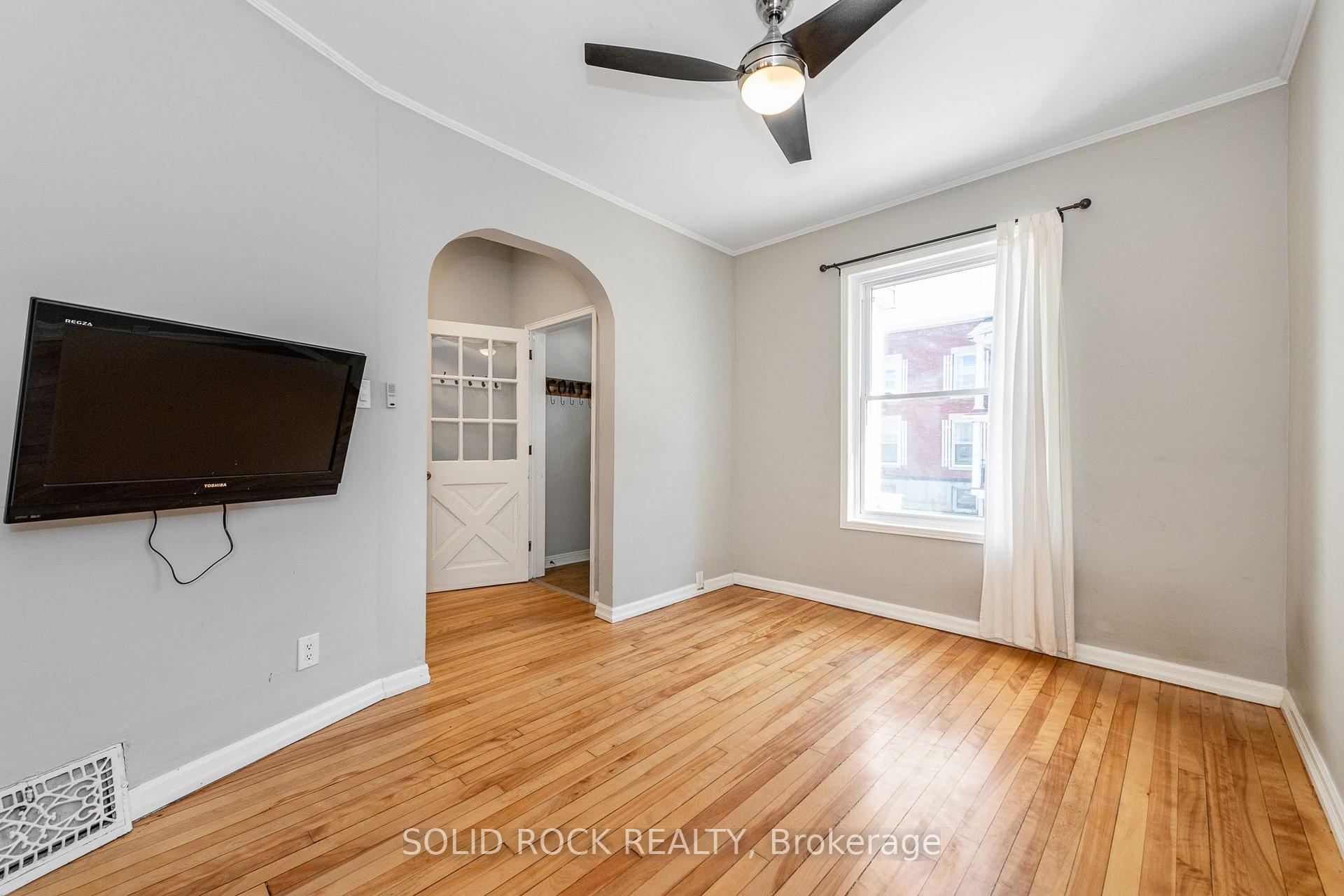 Photo 10 of 134 Concord Street S, Ottawa, Ottawa East — HOMEH