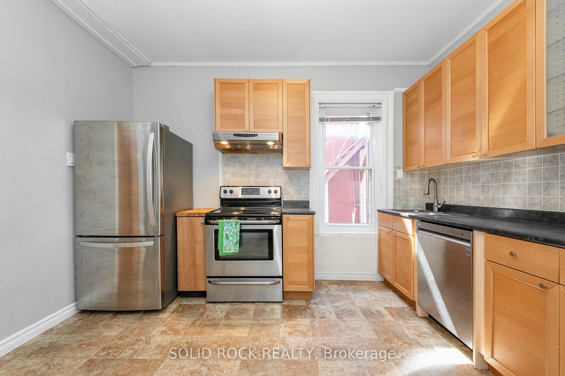 Photo 19 of 134 Concord Street S, Ottawa, Ottawa East — HOMEH