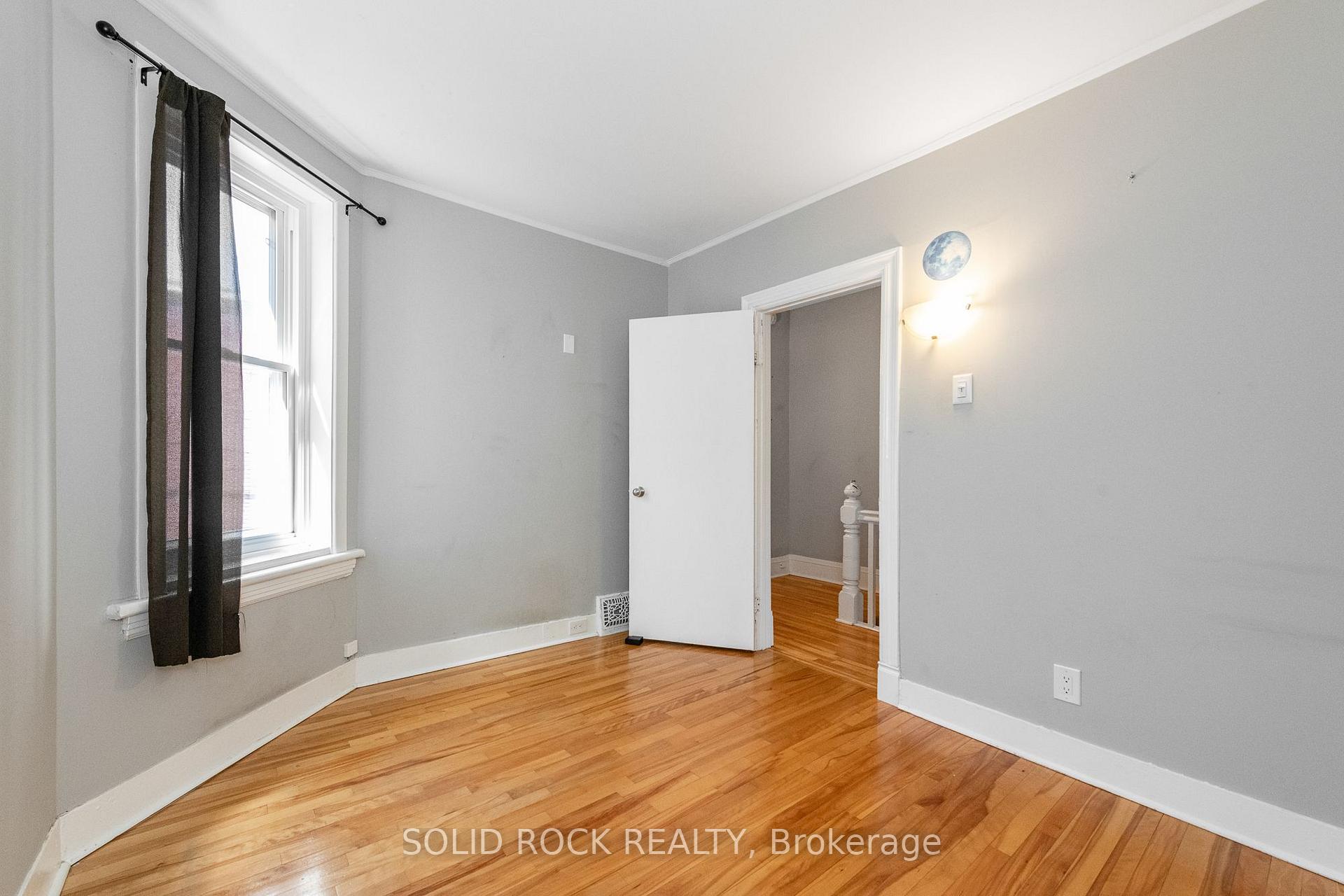 Photo 23 of 134 Concord Street S, Ottawa, Ottawa East — HOMEH