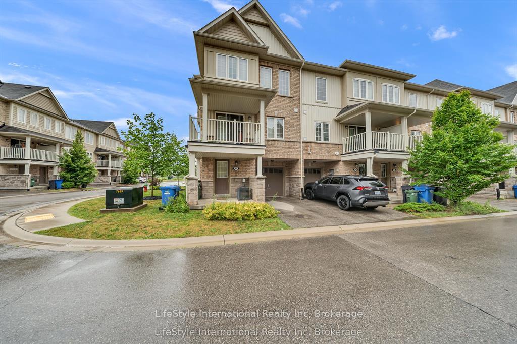 Photo 1 of Unit 87, 88 Decorso Drive, Guelph, Kortright East — HOMEH