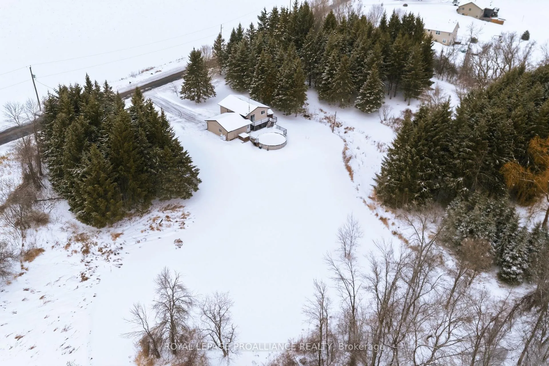 Photo 3 of 296 Willett Road, Belleville, Thurlow Ward — HOMEH