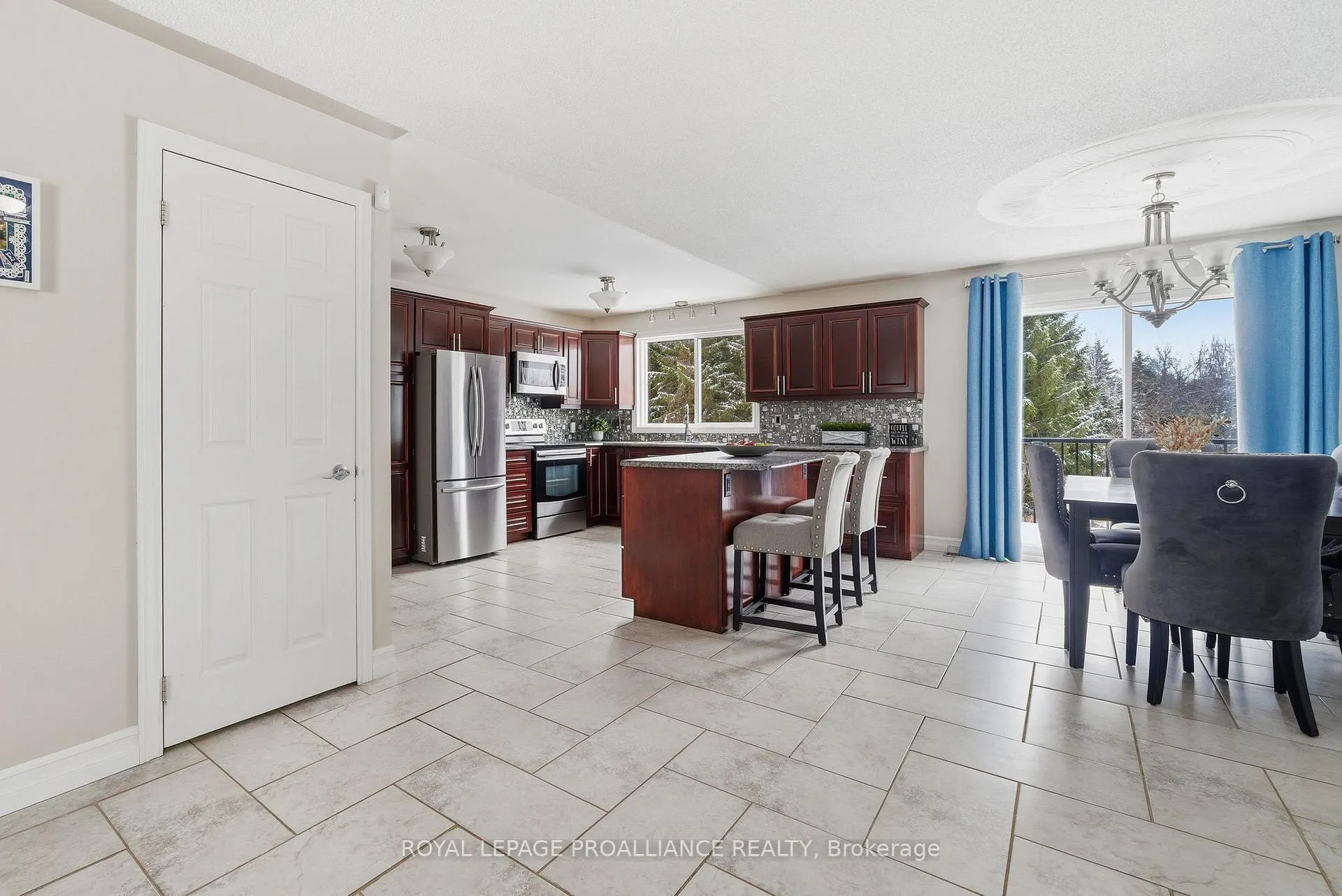Photo 14 of 296 Willett Road, Belleville, Thurlow Ward — HOMEH