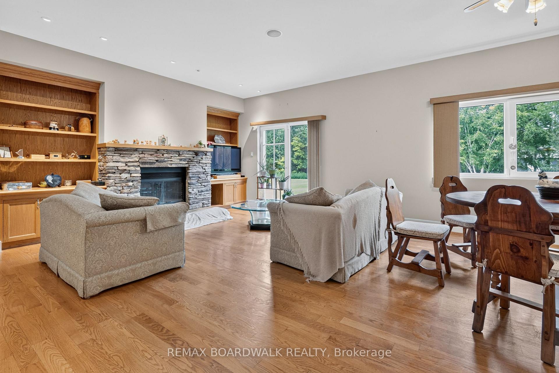 Photo 12 of 2437 Devine Road, Ottawa, Vars & Area — HOMEH