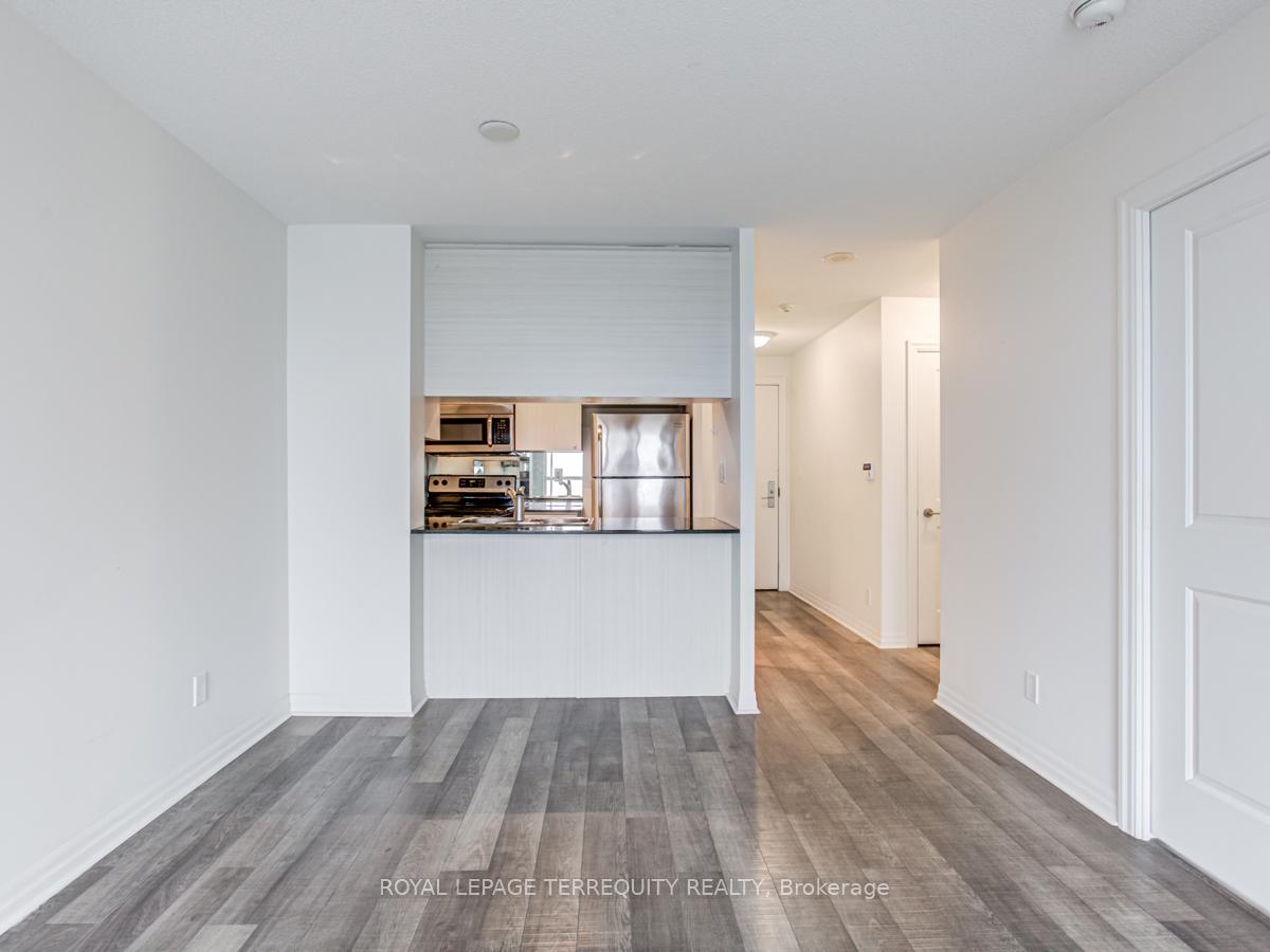 Photo 10 of Unit 2202, 2015 Sheppard Avenue E, North York, Henry Farm — HOMEH