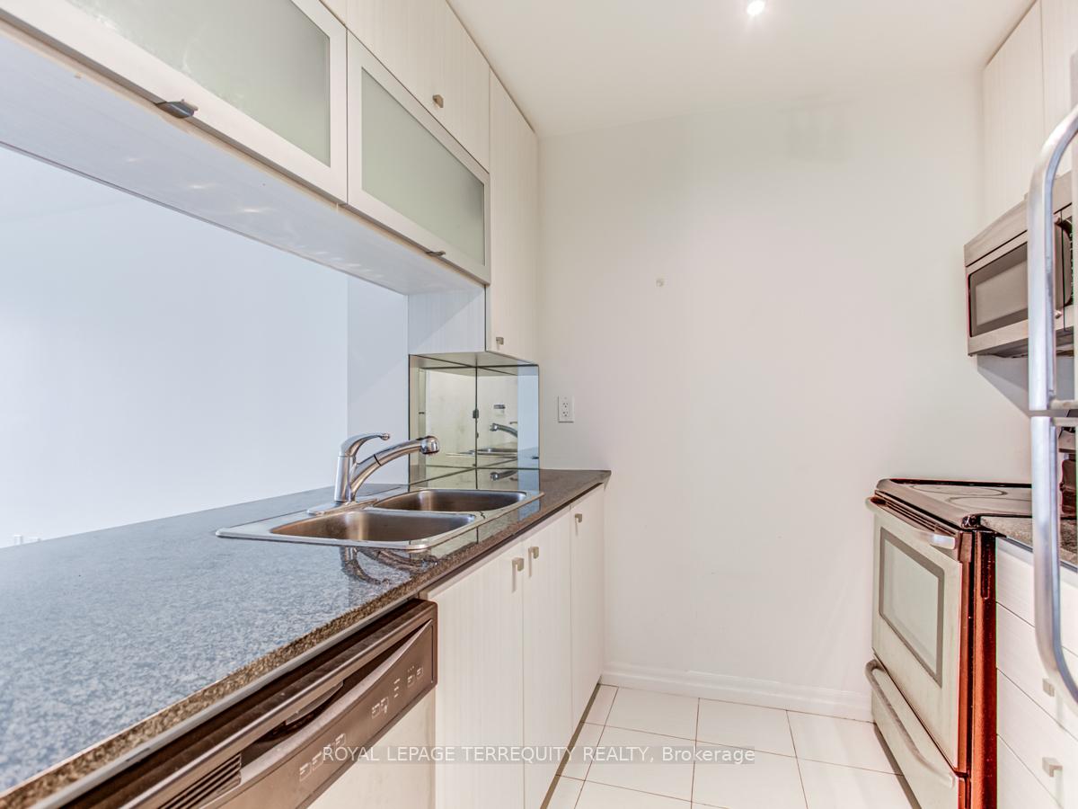 Photo 13 of Unit 2202, 2015 Sheppard Avenue E, North York, Henry Farm — HOMEH