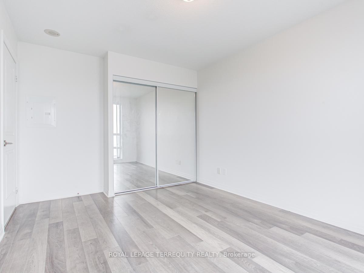 Photo 18 of Unit 2202, 2015 Sheppard Avenue E, North York, Henry Farm — HOMEH