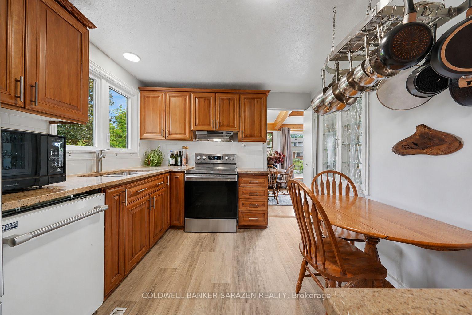 Photo 9 of 79 Woodfield Drive, Ottawa, Tanglewood — HOMEH