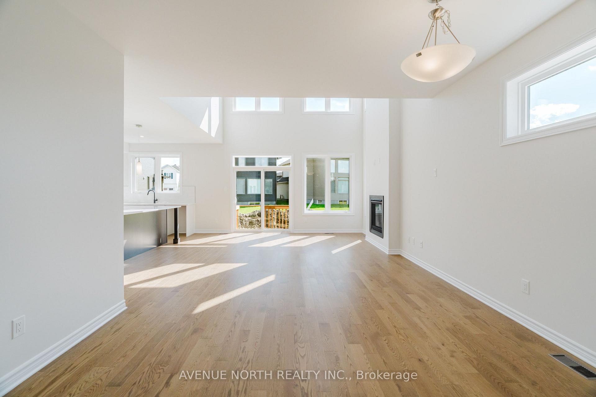 Photo 11 of 263 Ginebik Way, Ottawa, Blossom Park/Kemp Park/Findlay Creek — HOMEH