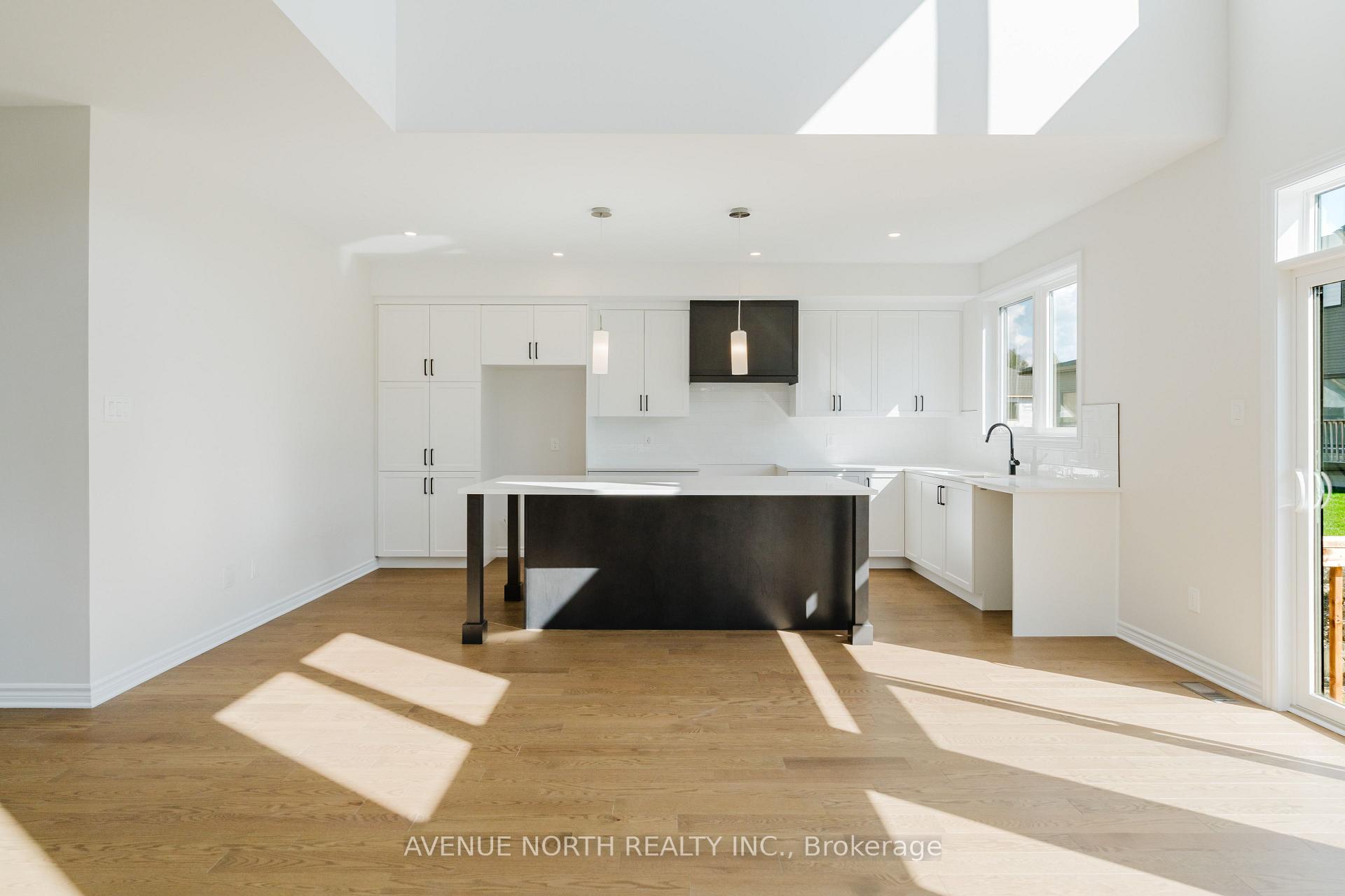 Photo 20 of 263 Ginebik Way, Ottawa, Blossom Park/Kemp Park/Findlay Creek — HOMEH