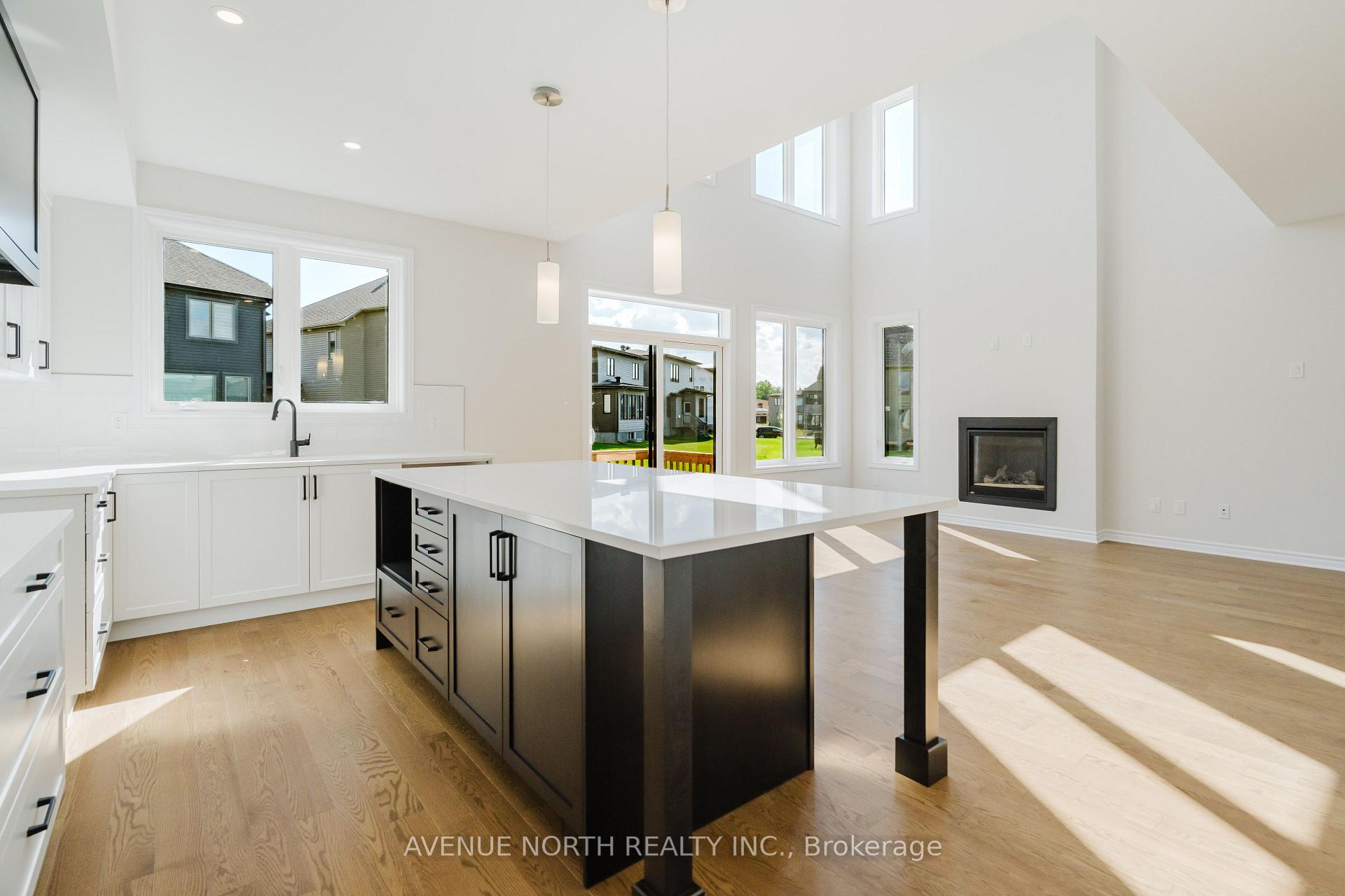 Photo 23 of 263 Ginebik Way, Ottawa, Blossom Park/Kemp Park/Findlay Creek — HOMEH