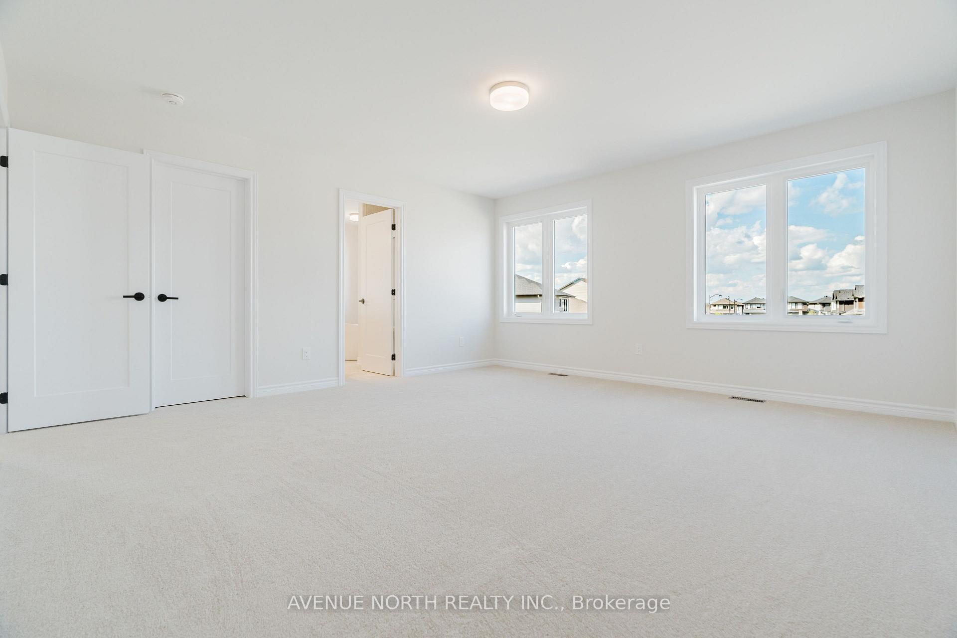 Photo 29 of 263 Ginebik Way, Ottawa, Blossom Park/Kemp Park/Findlay Creek — HOMEH