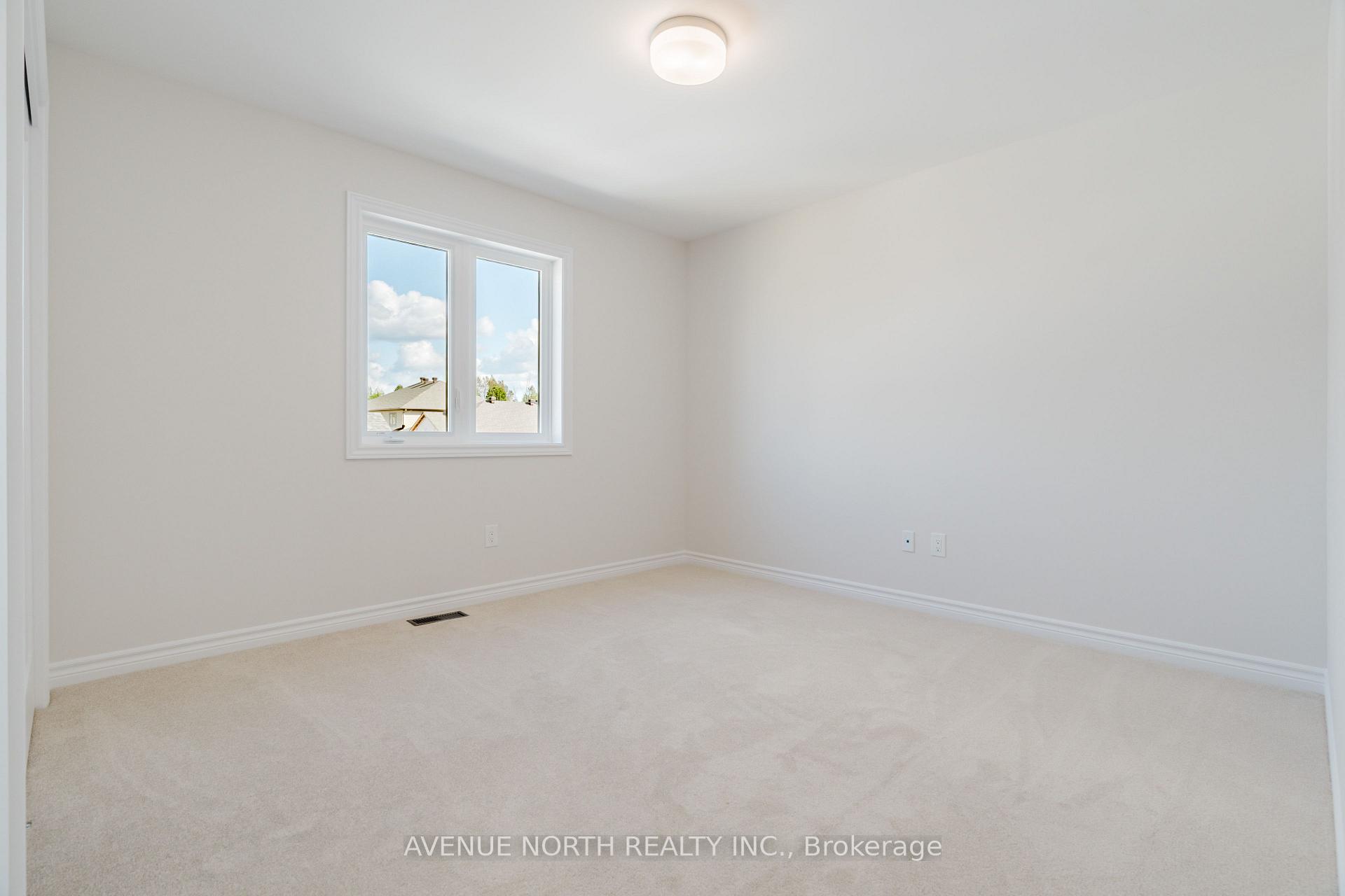 Photo 38 of 263 Ginebik Way, Ottawa, Blossom Park/Kemp Park/Findlay Creek — HOMEH