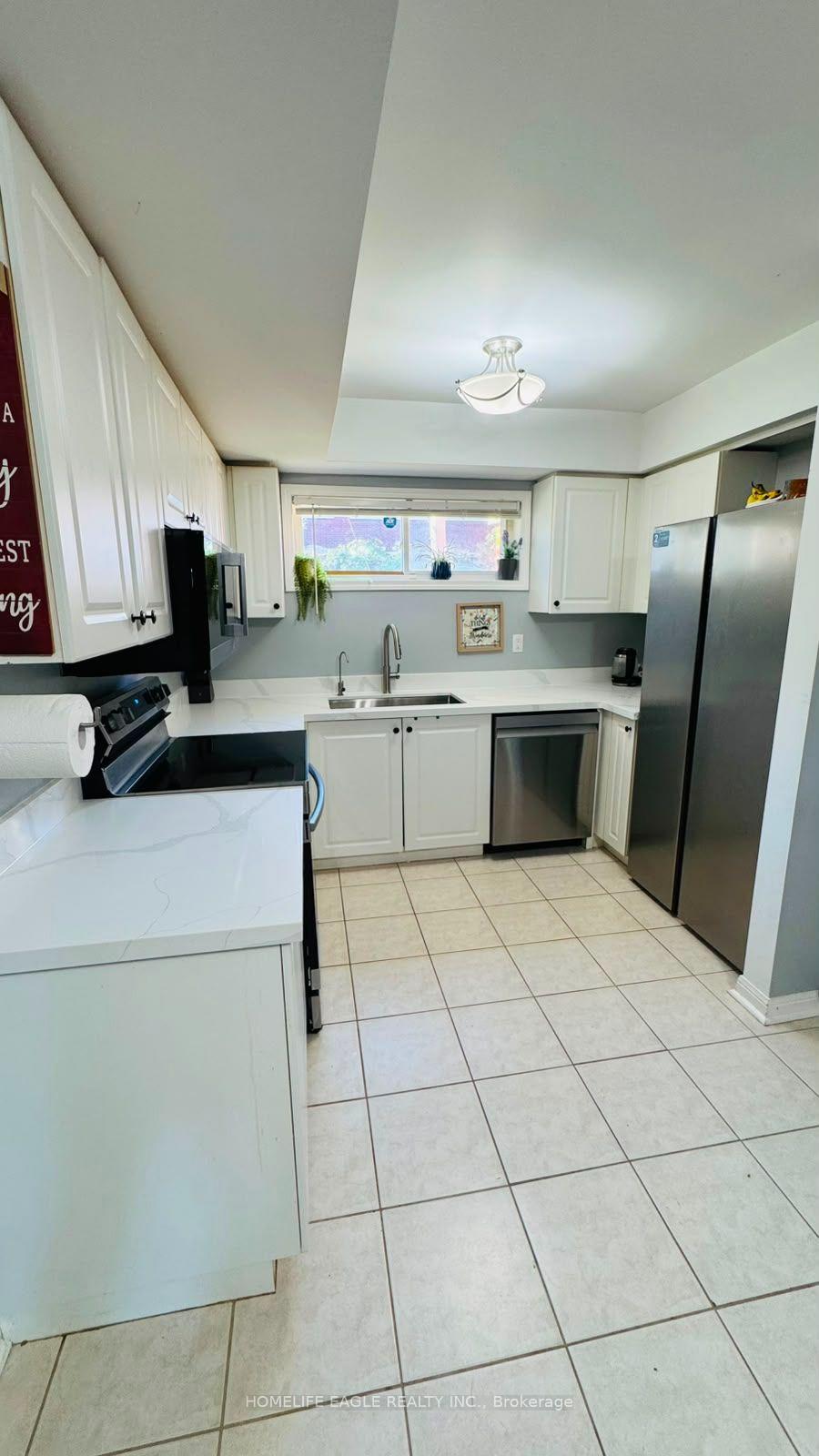 Photo 4 of Unit 13, 235 Ferndale Drive S, Barrie, Ardagh — HOMEH