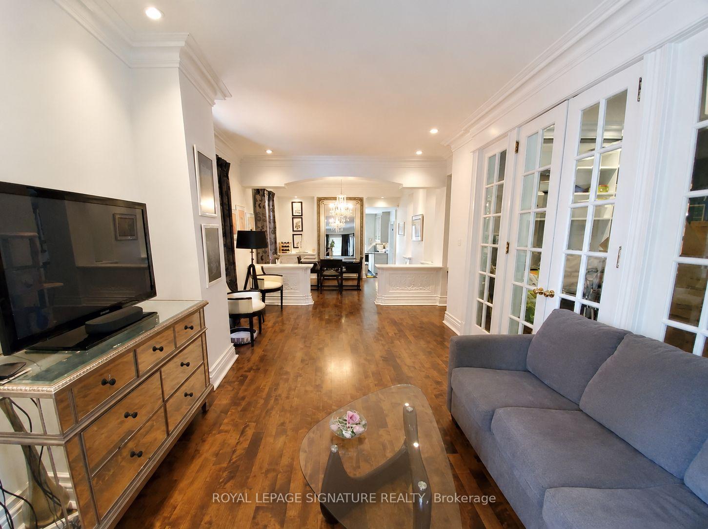 Photo 7 of Unit Upper, 47 Gloucester Street, Toronto, Church-Yonge Corridor — HOMEH