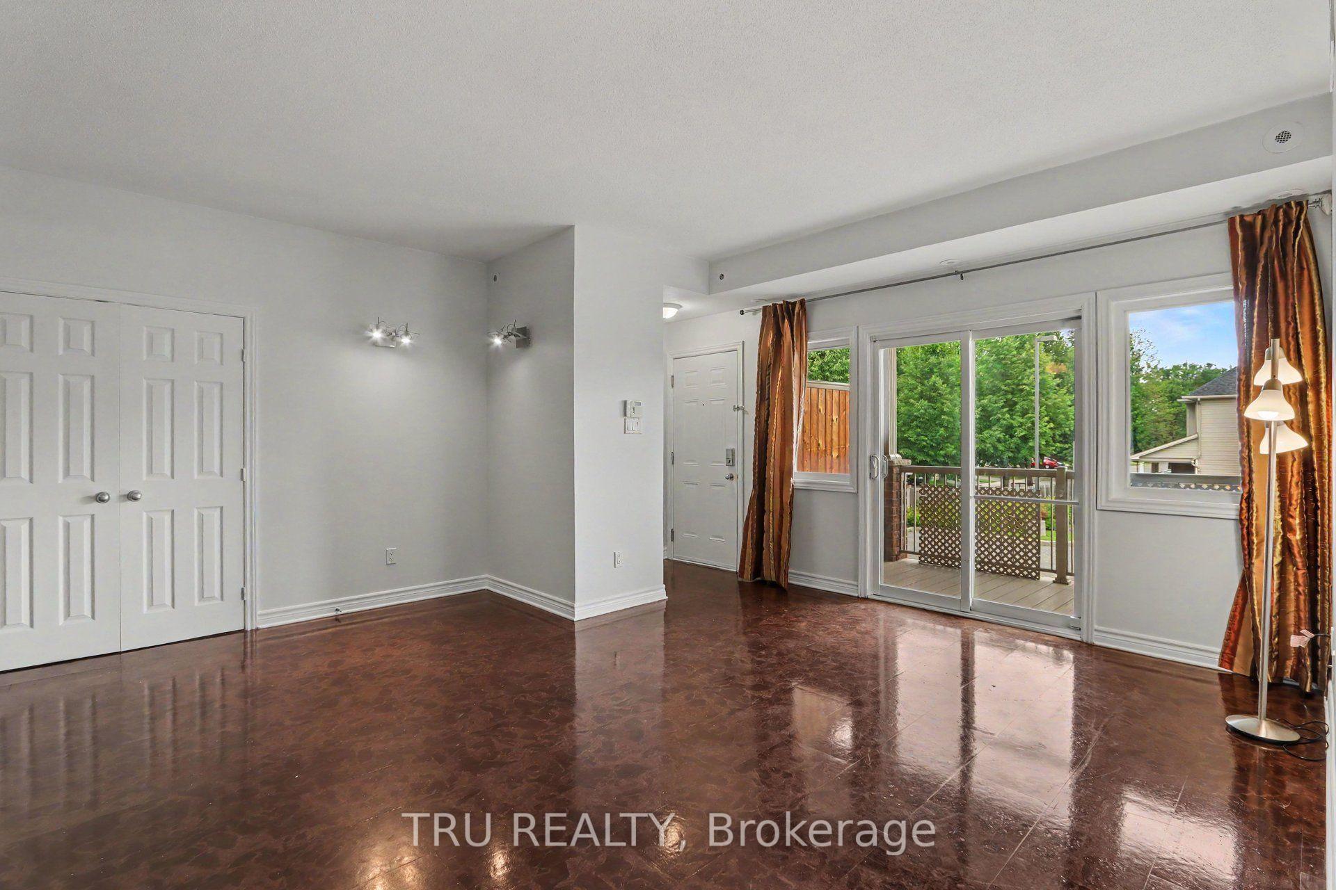 Photo 4 of Unit #7, 165 Waterbridge Drive, Ottawa, Barrhaven East — HOMEH