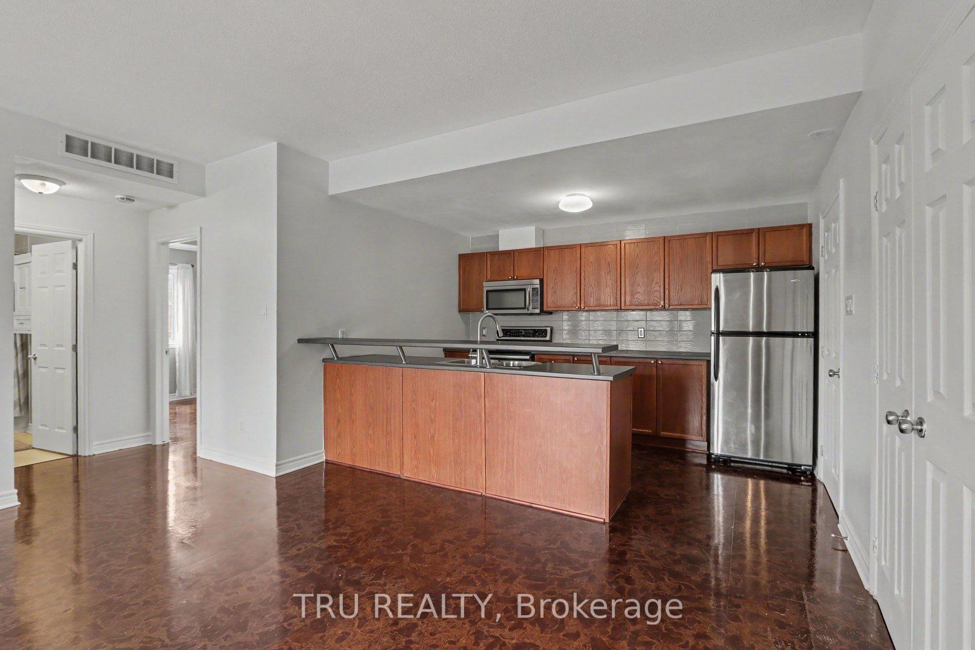 Photo 5 of Unit #7, 165 Waterbridge Drive, Ottawa, Barrhaven East — HOMEH