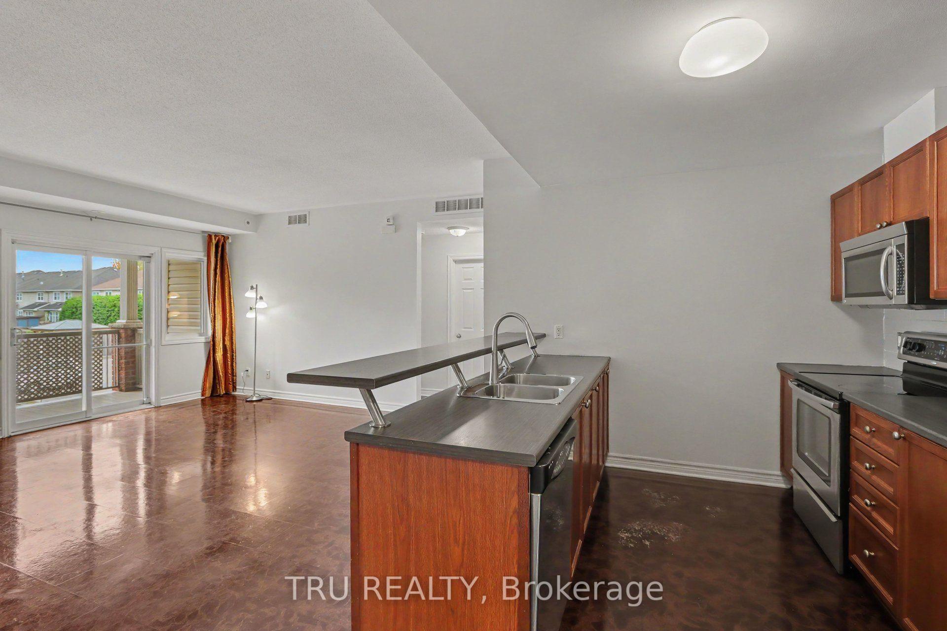 Photo 8 of Unit #7, 165 Waterbridge Drive, Ottawa, Barrhaven East — HOMEH