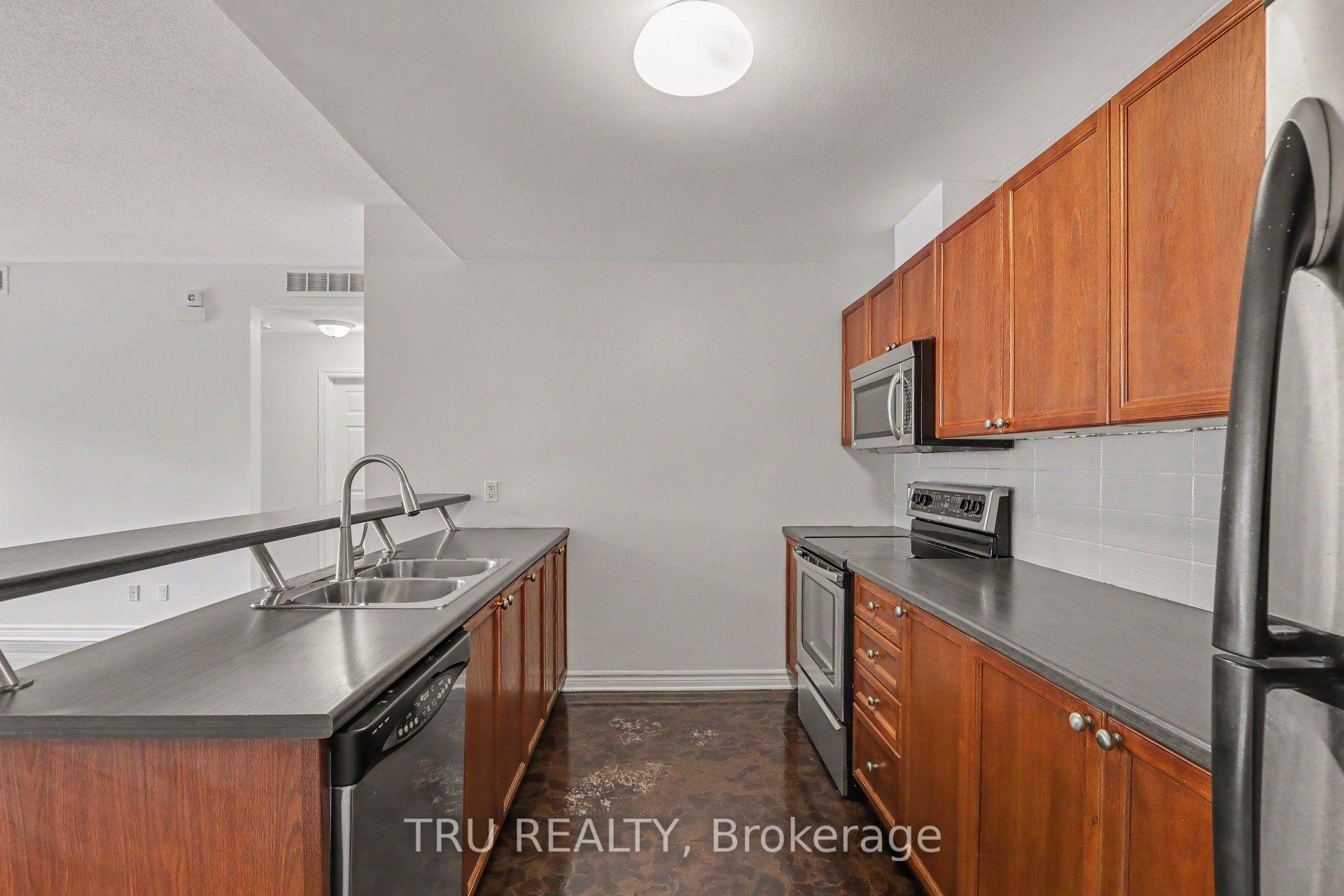 Photo 10 of Unit #7, 165 Waterbridge Drive, Ottawa, Barrhaven East — HOMEH