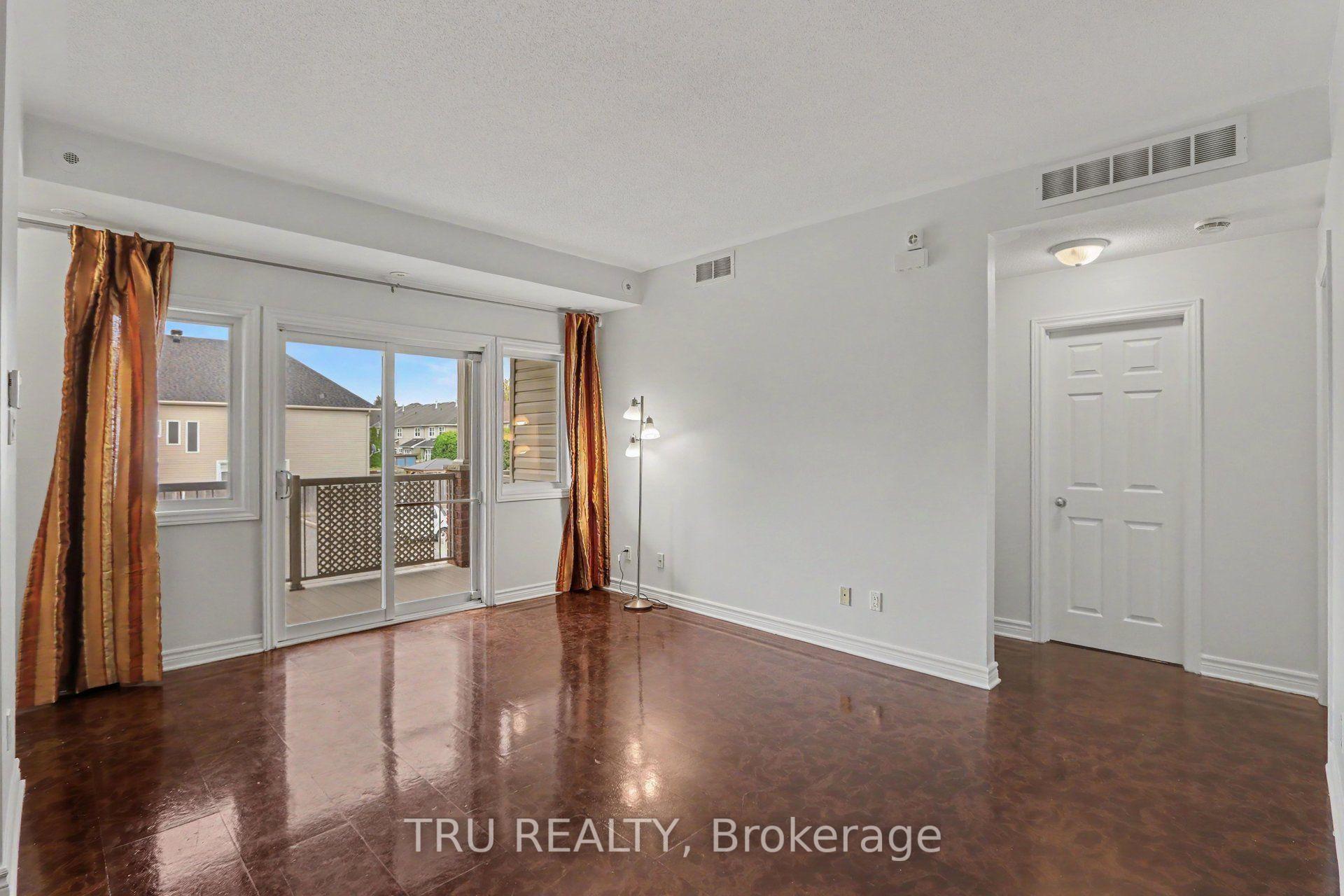 Photo 11 of Unit #7, 165 Waterbridge Drive, Ottawa, Barrhaven East — HOMEH