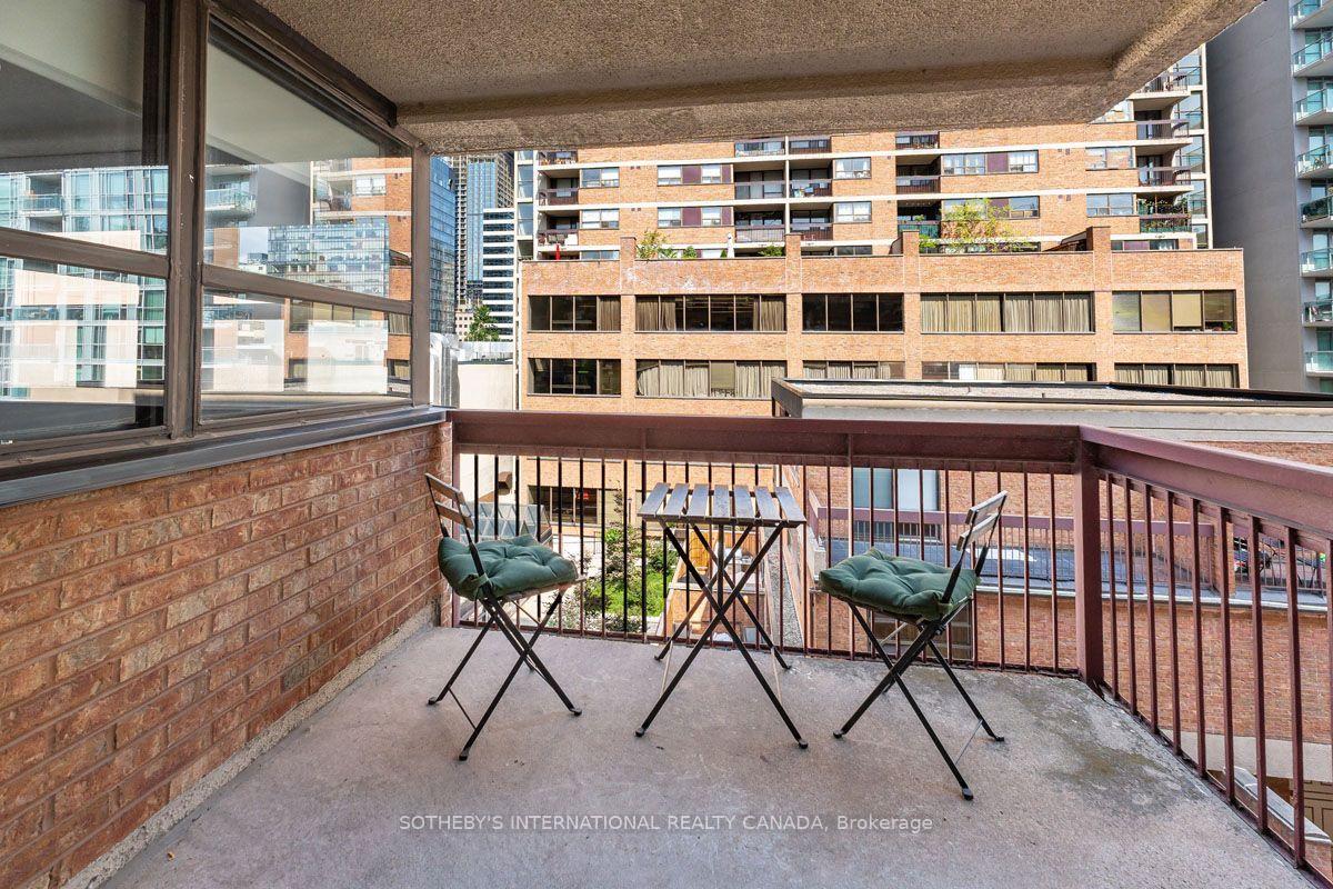 Photo 7 of Unit 520, 89 McCaul Street, Toronto, Kensington-Chinatown — HOMEH